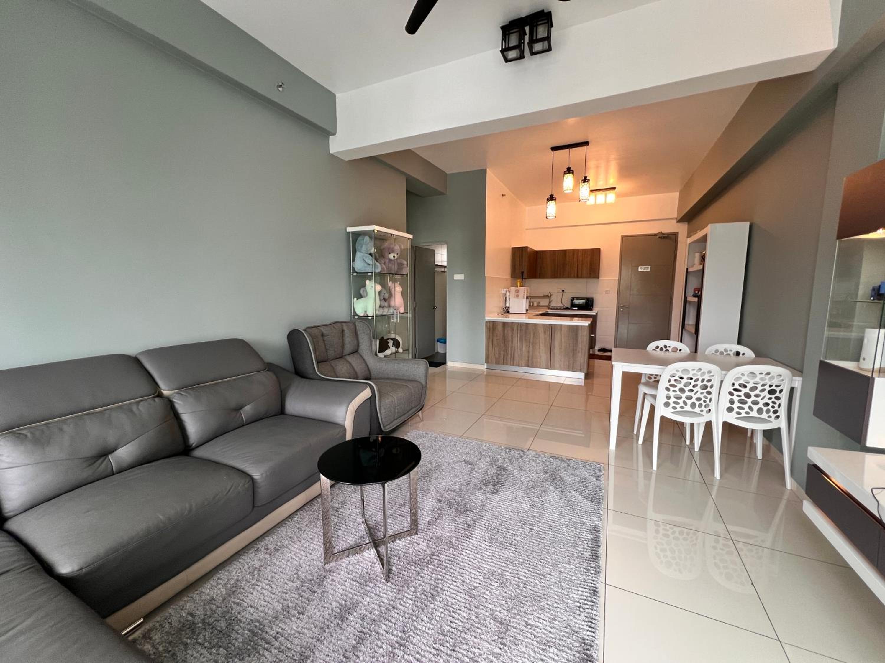 Two-Bedroom Apartment with Balcony photo 3