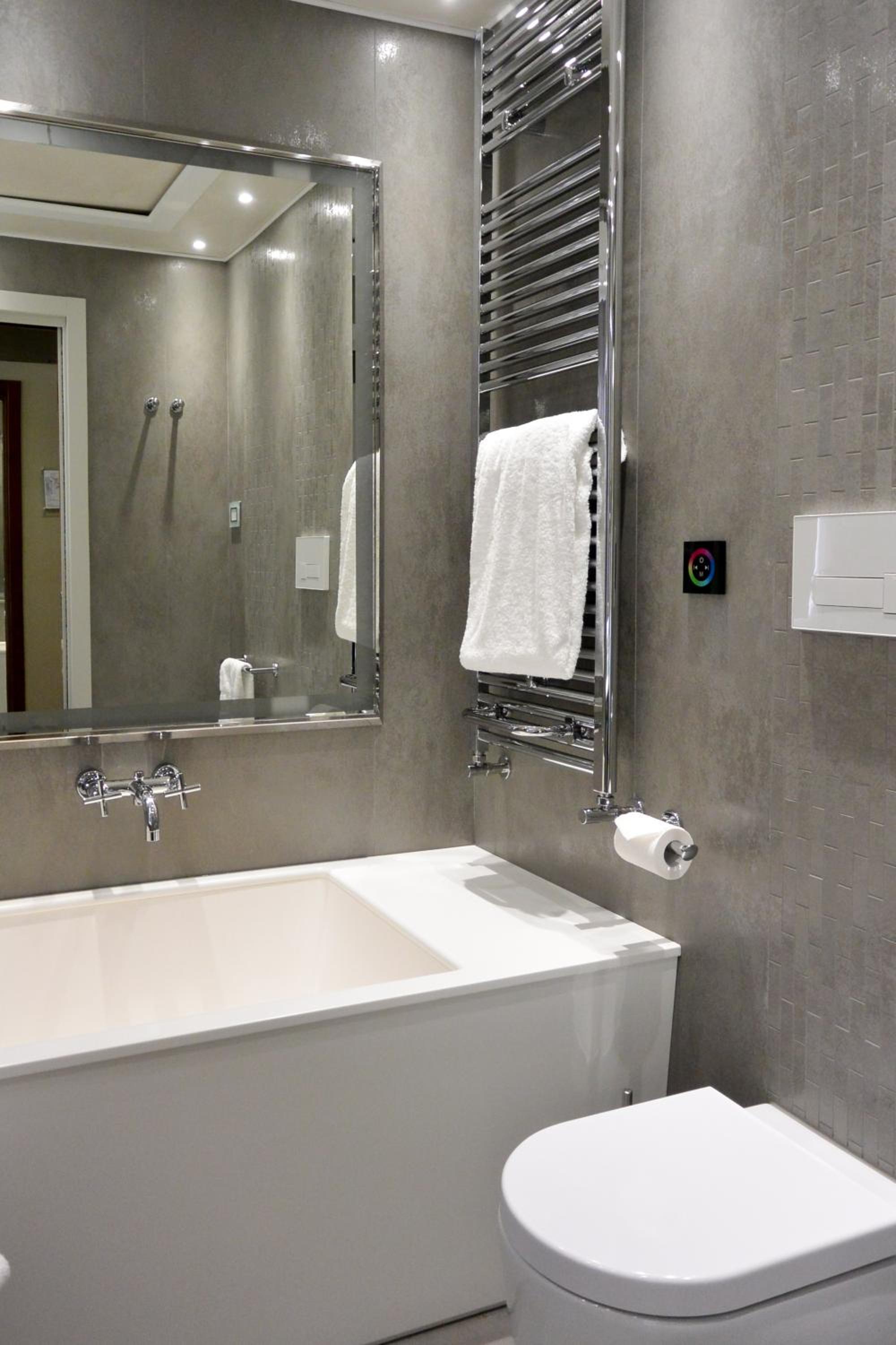Suite with City View