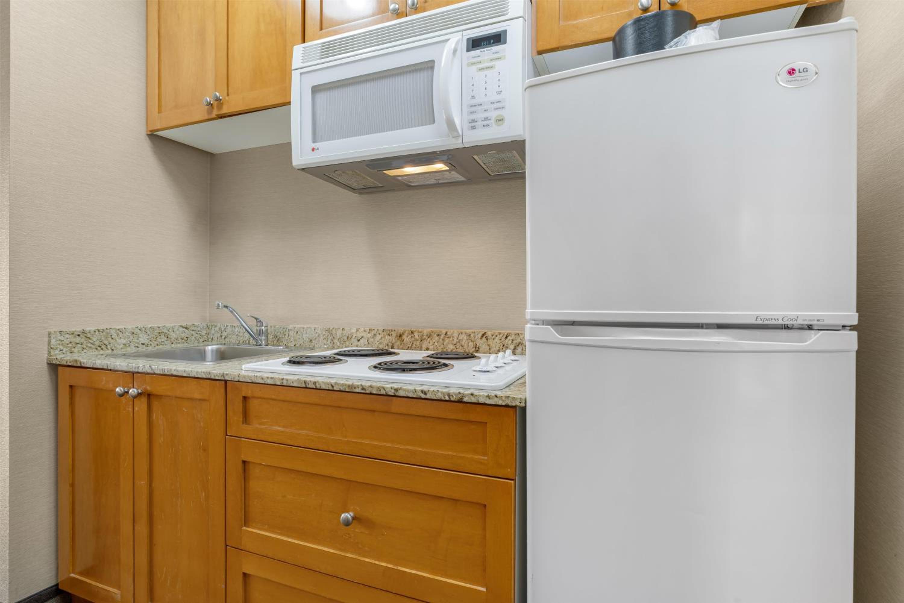 Queen Room with Two Queen Beds and Kitchenette - Third Floor/Non-Smoking