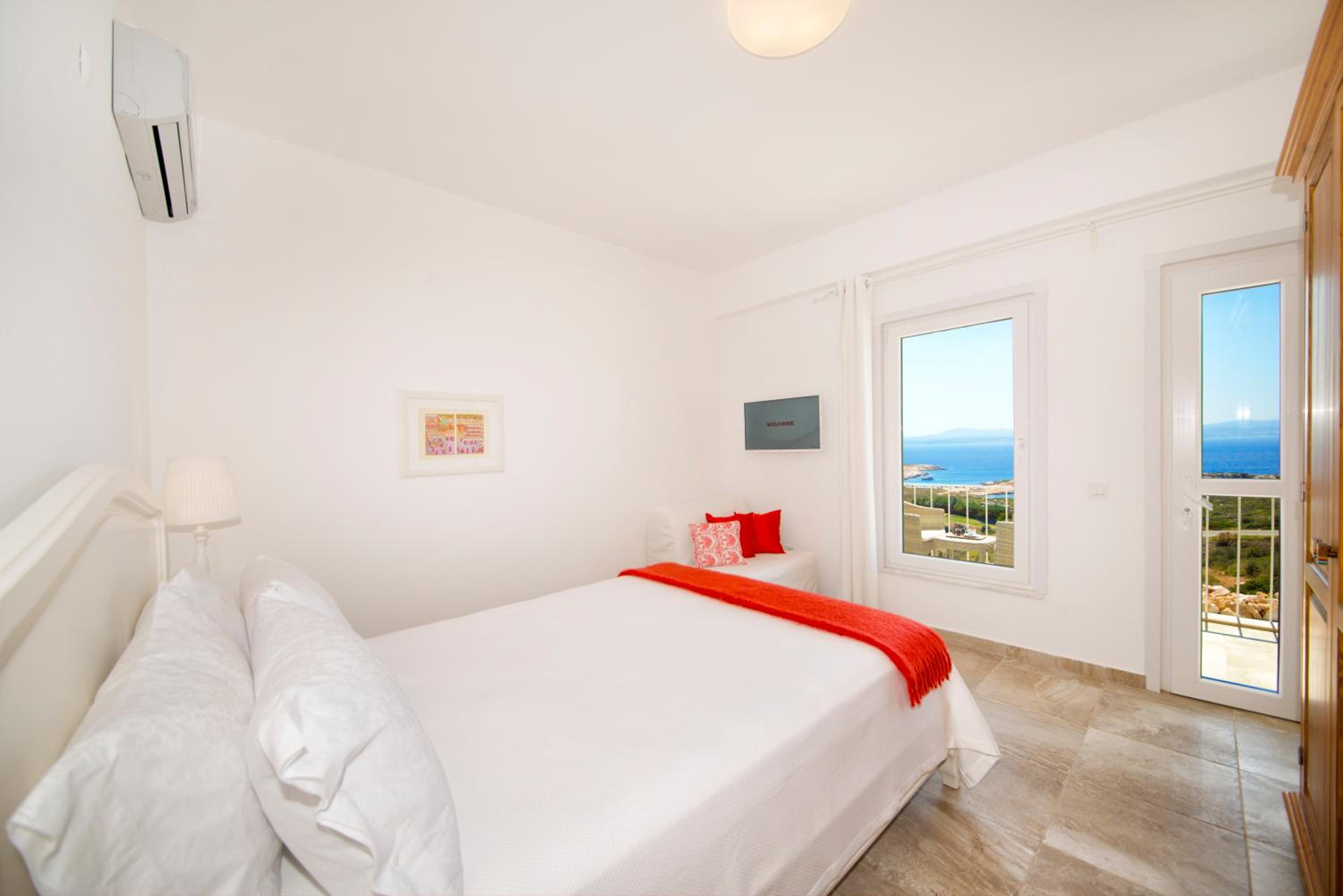 Double Room with Balcony and Sea View photo 2