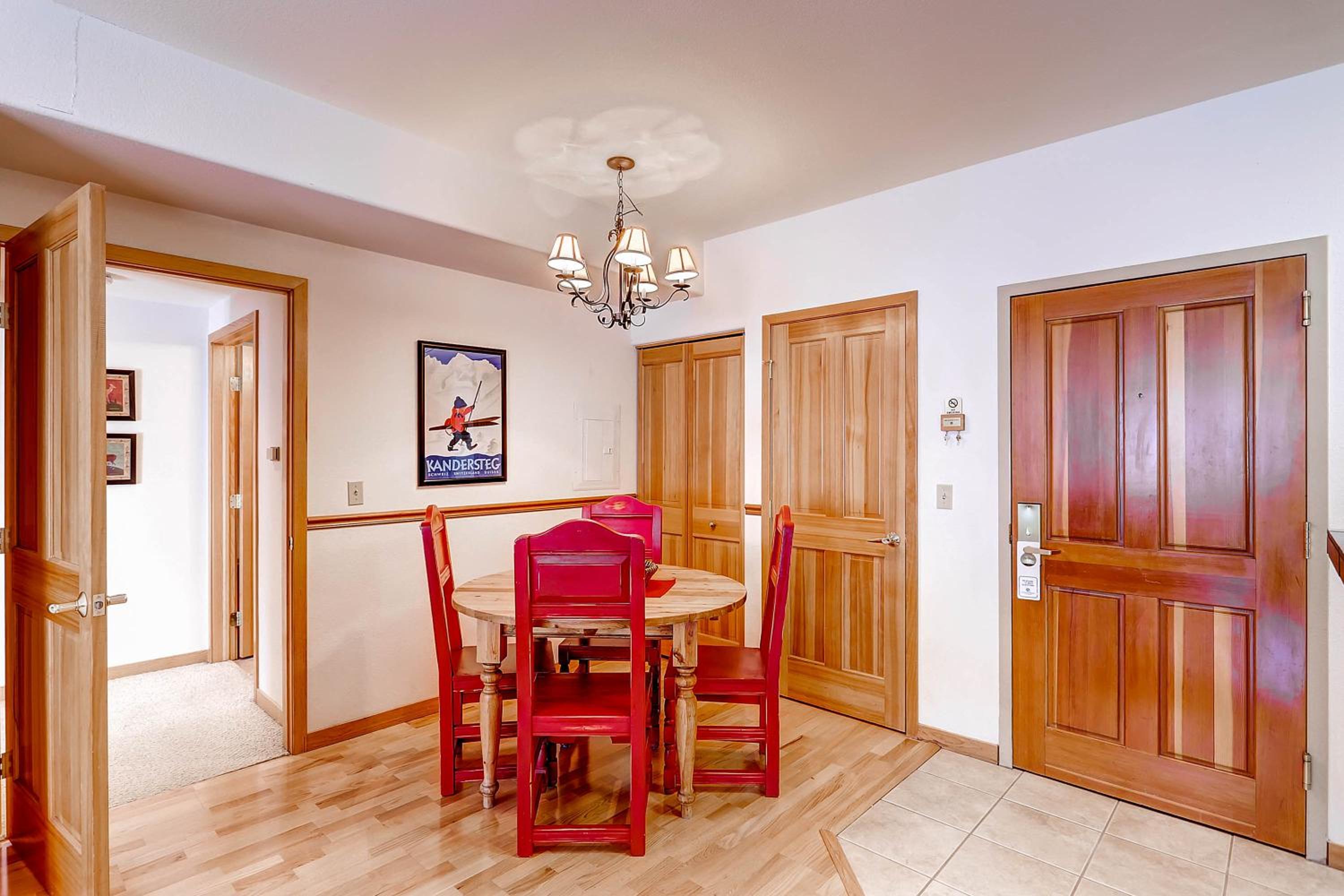 Two-Bedroom Suite - Photo 8