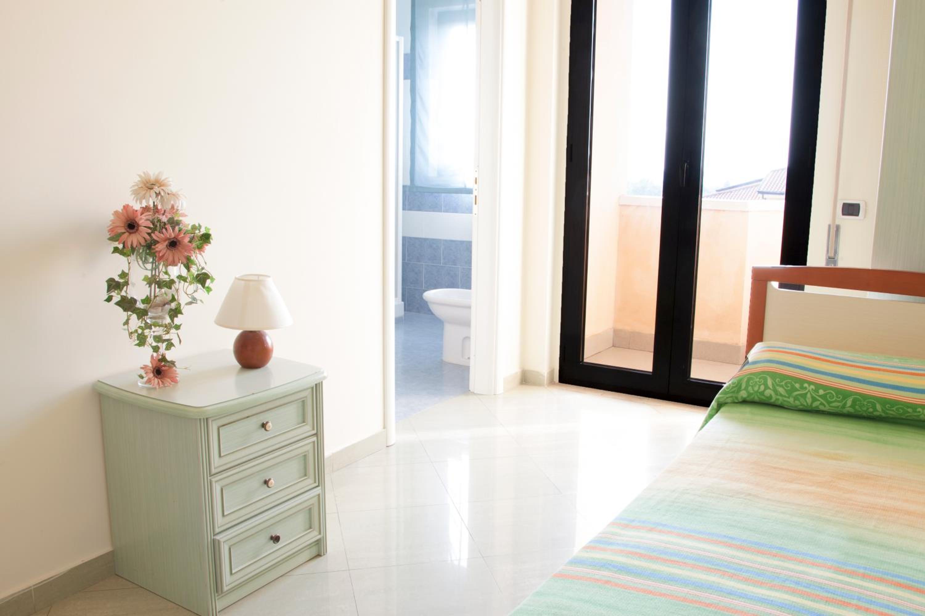Single Room photo 3