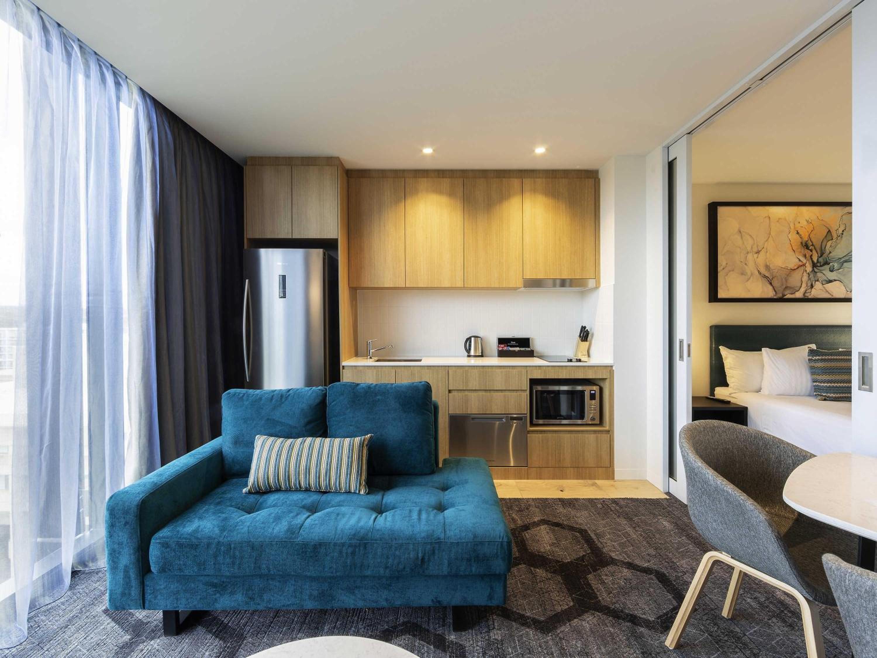 One-Bedroom Apartment with One Queen Bed