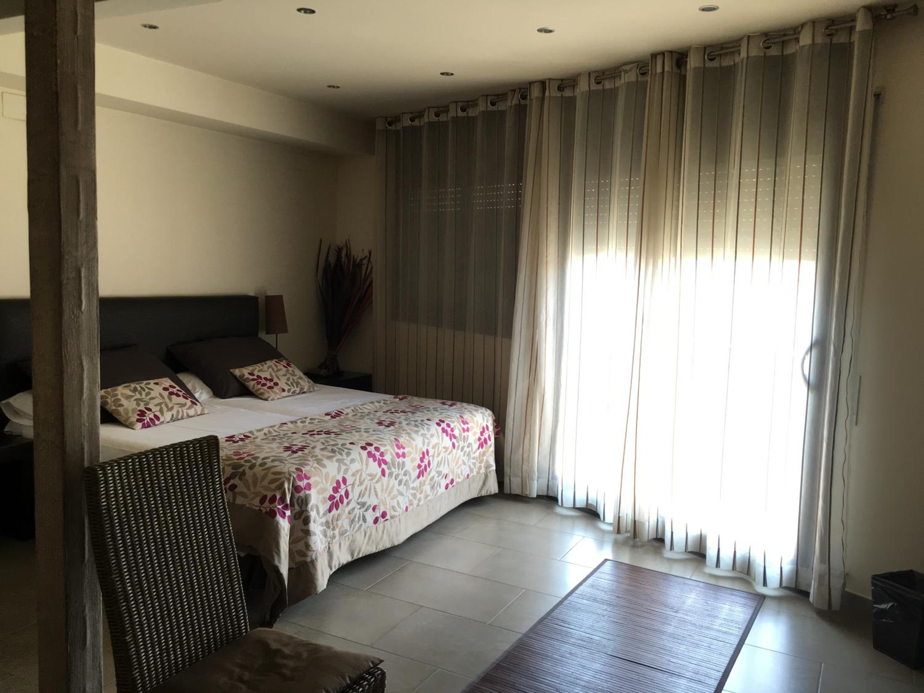 Twin Room - Photo 28