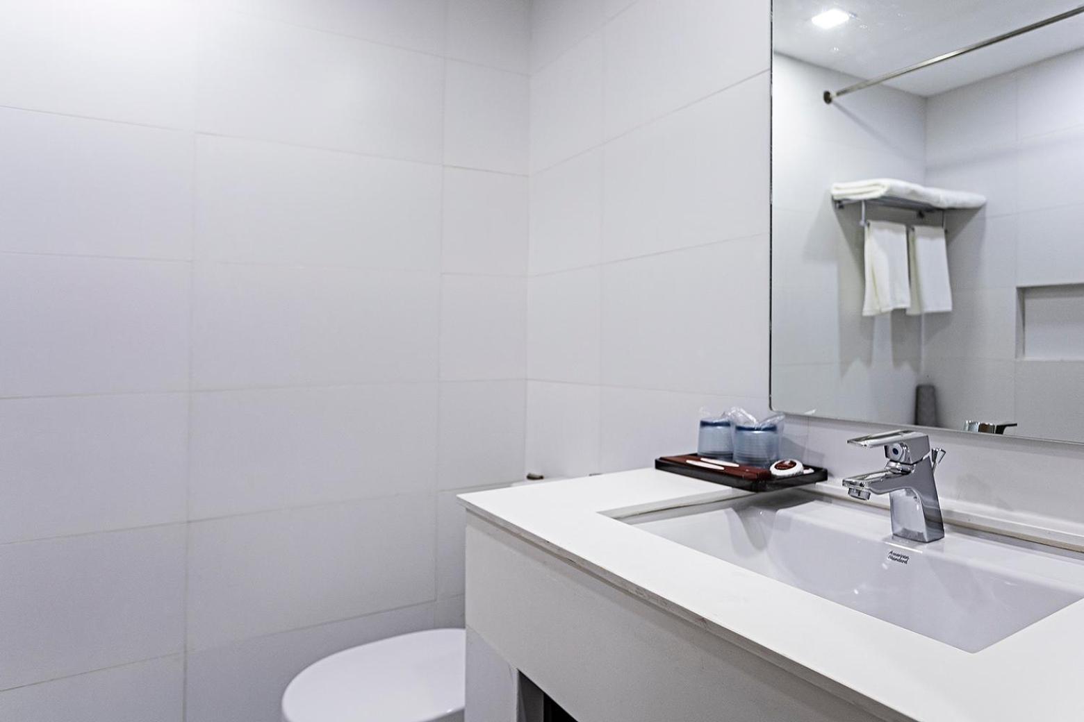 Executive Suite - Photo 3