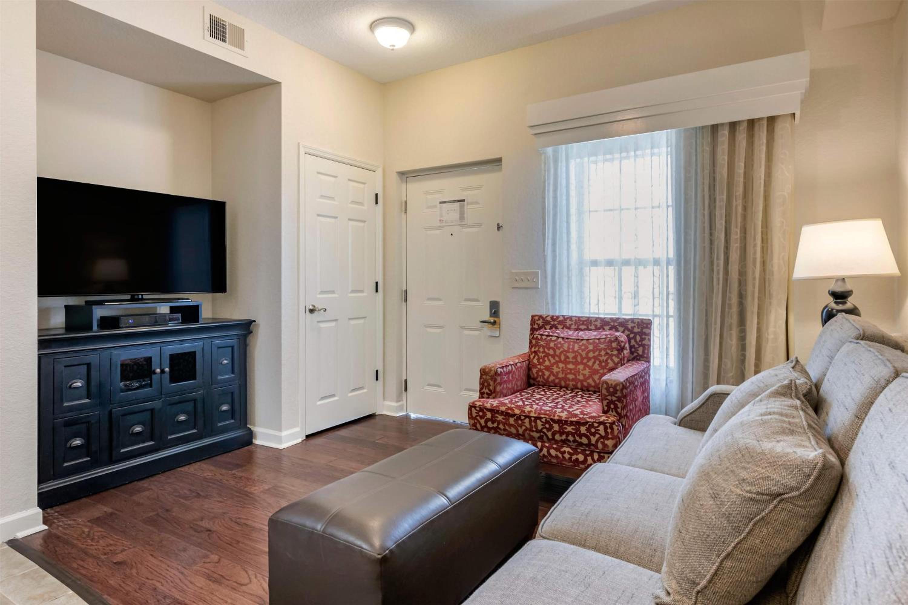 One-Bedroom Double Suite with Two Double Beds