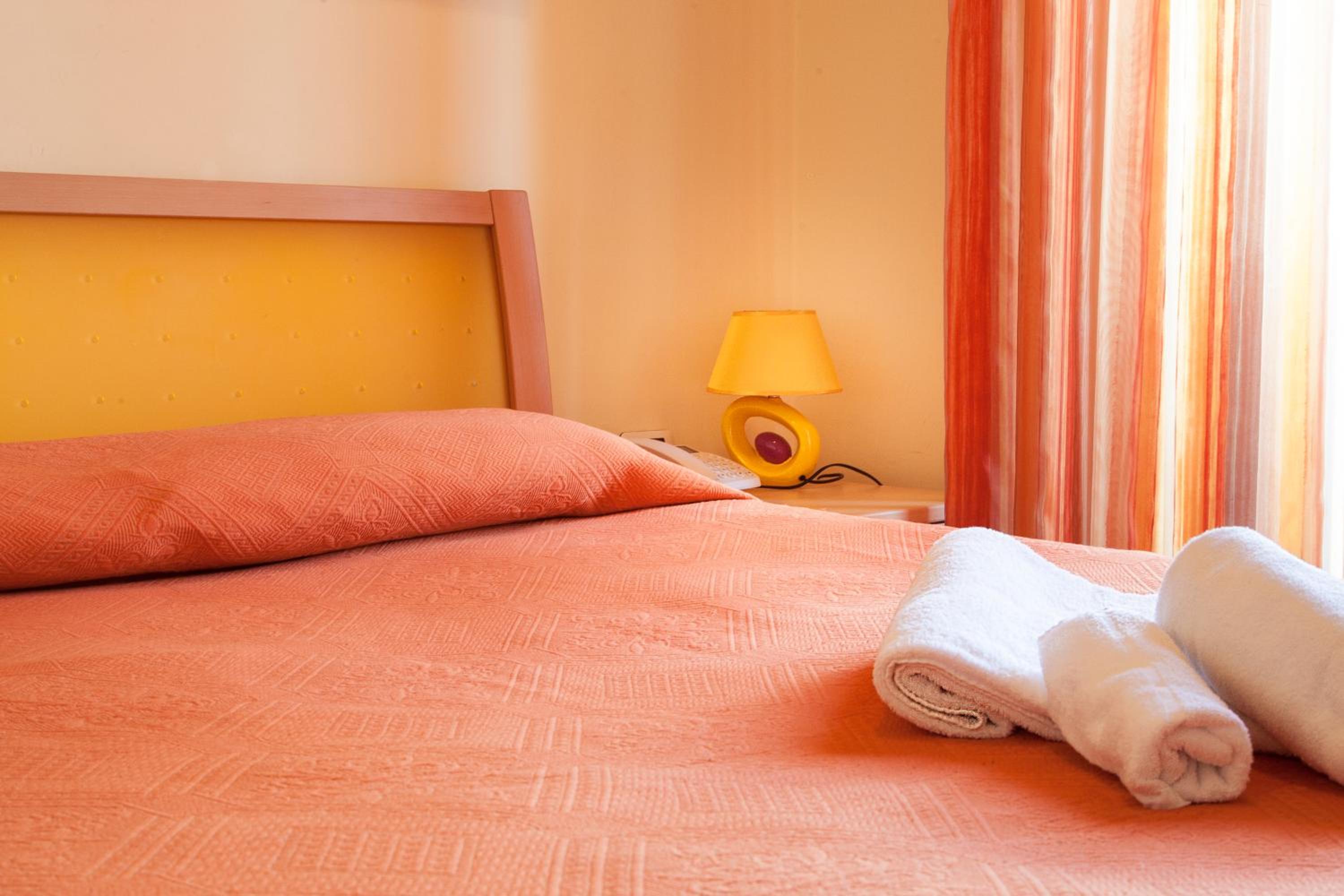 Standard Double or Twin Room photo 3