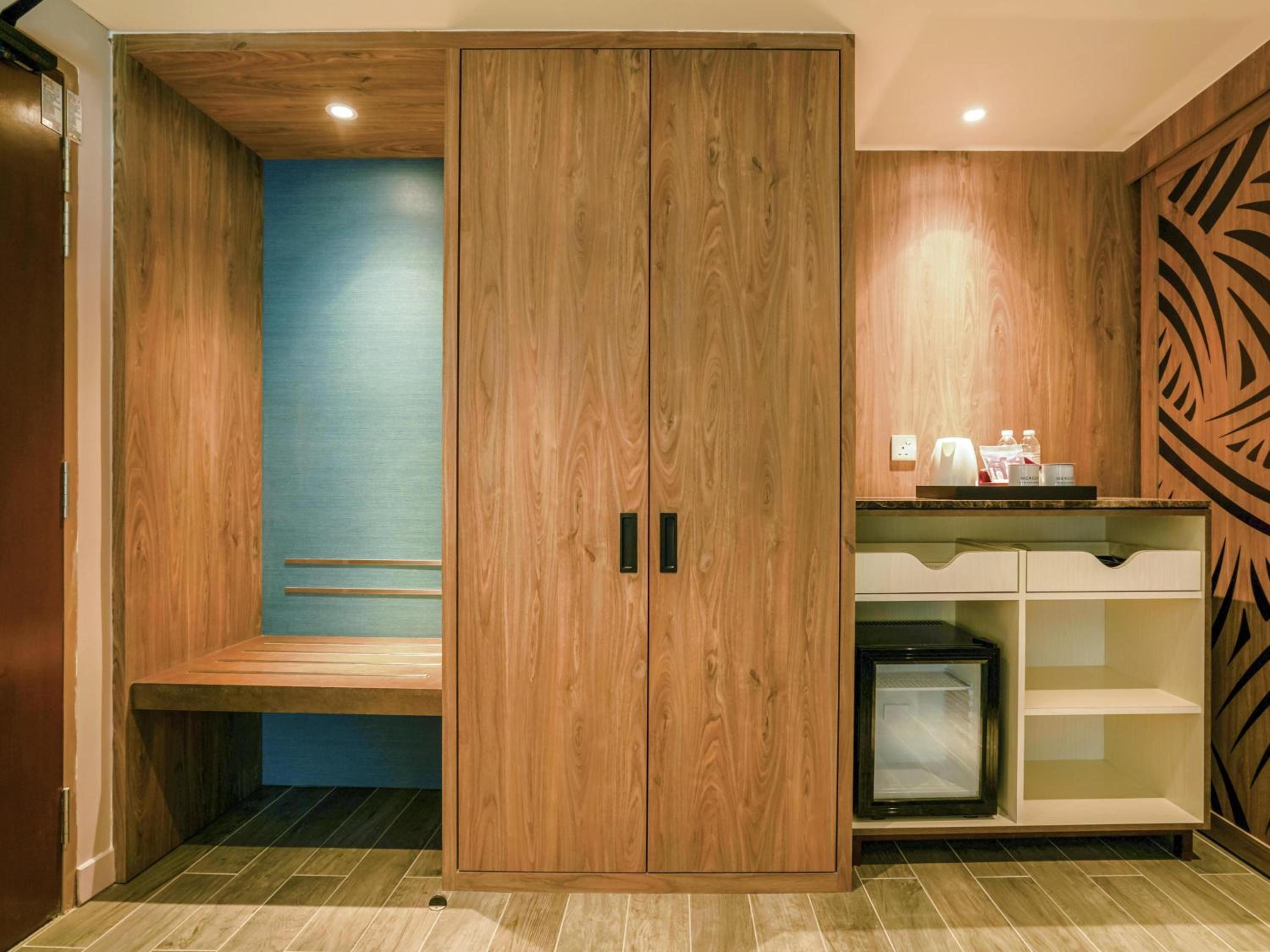 Deluxe King Suite - Photo 1