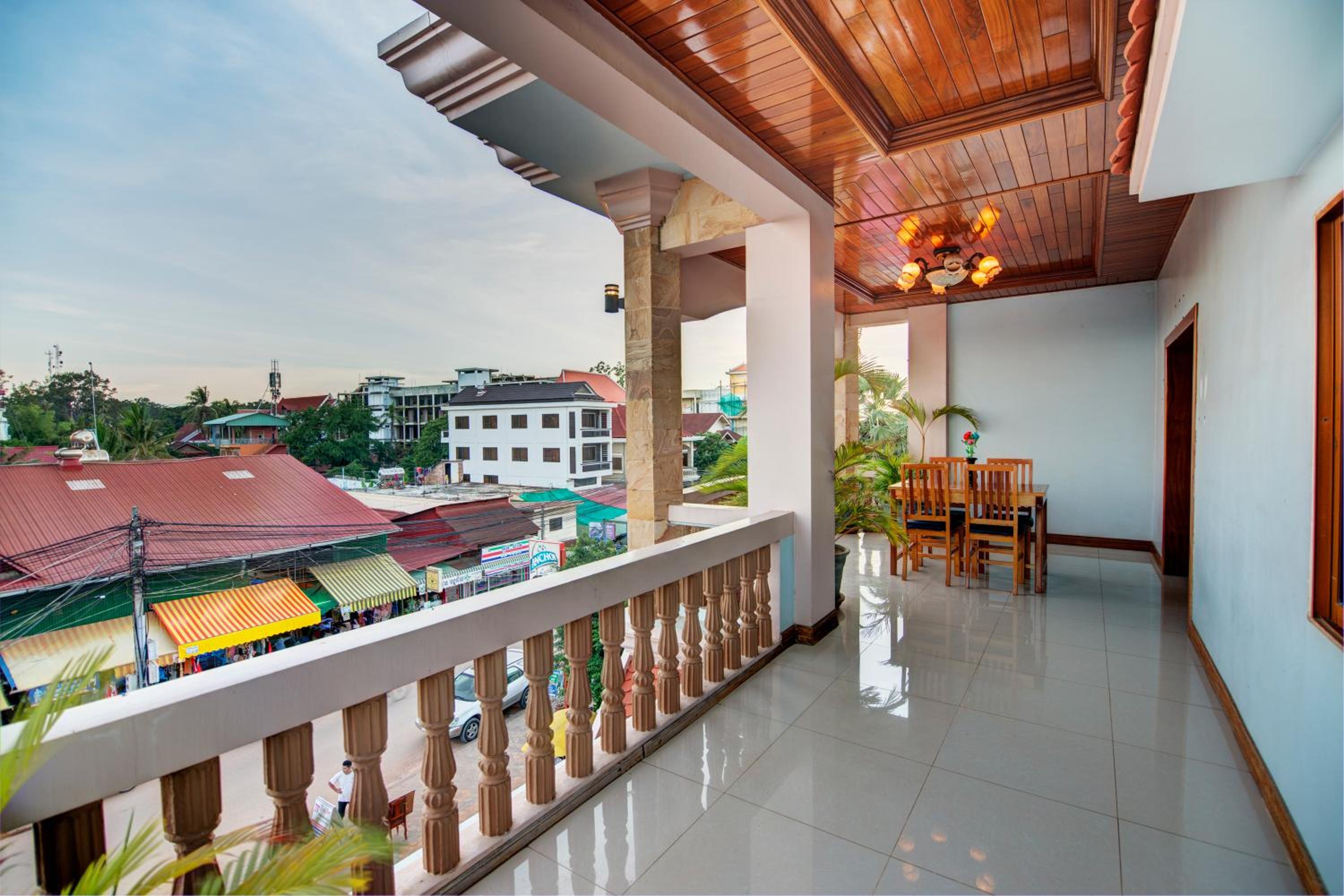 Standard Double Room - Photo 15
