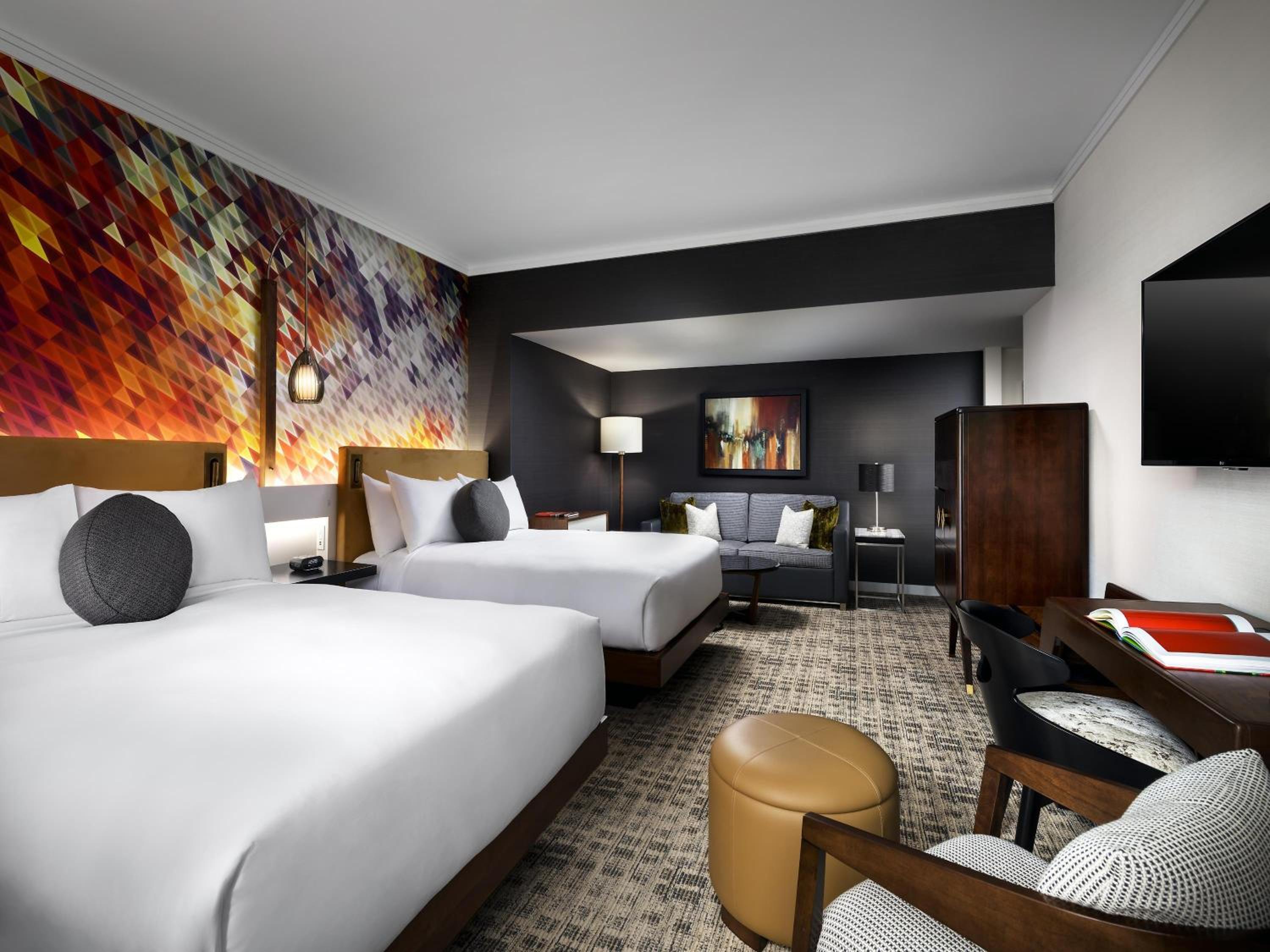 Deluxe Queen Room with Two Queen Beds (Non Smoking)