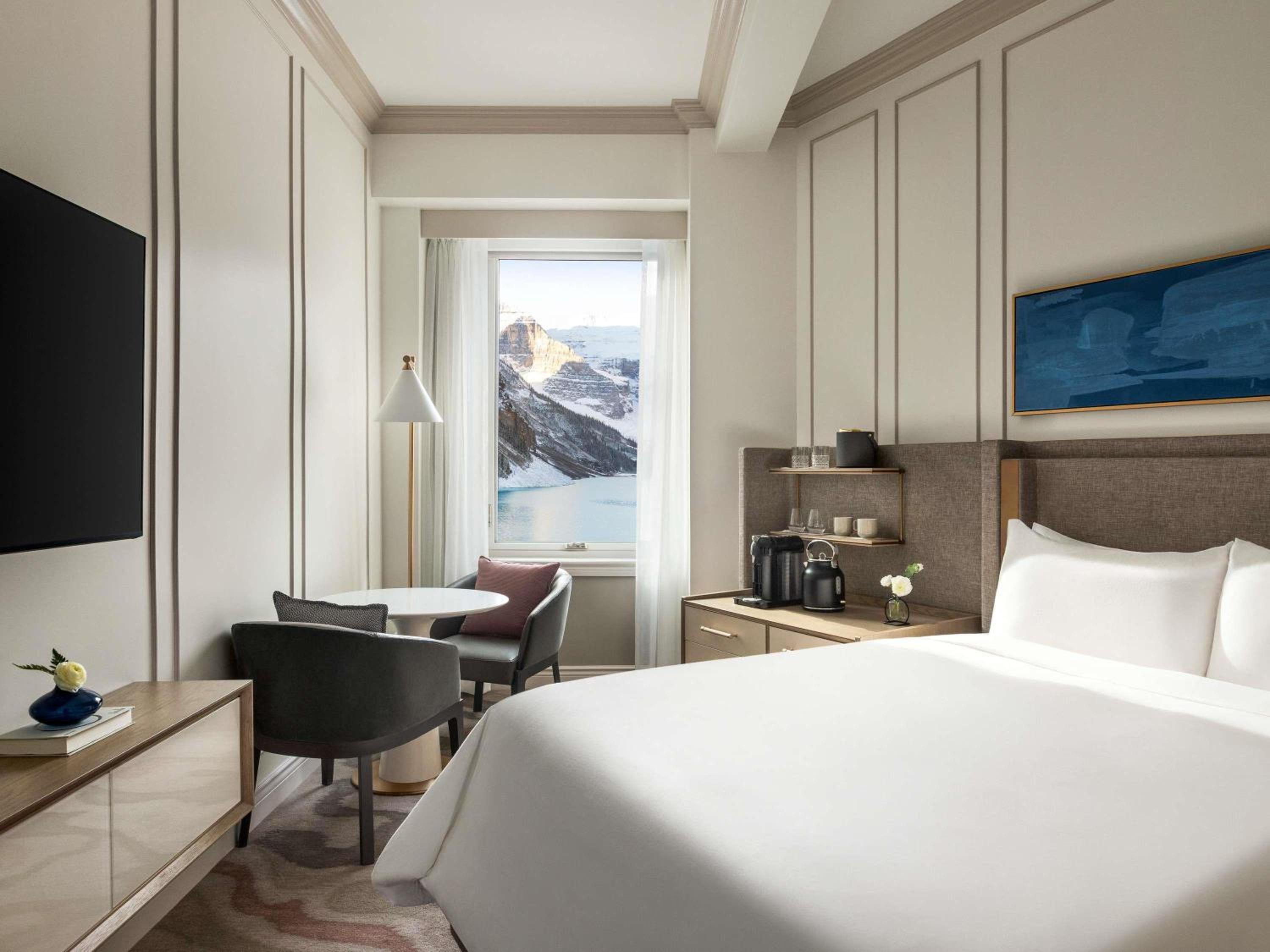 Fairmont Lakeview Queen Room photo 1