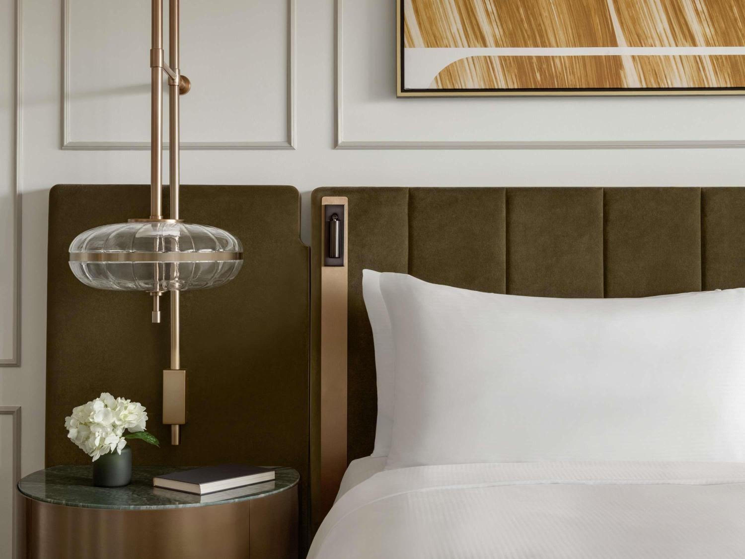 Whitehorn Suite photo 2