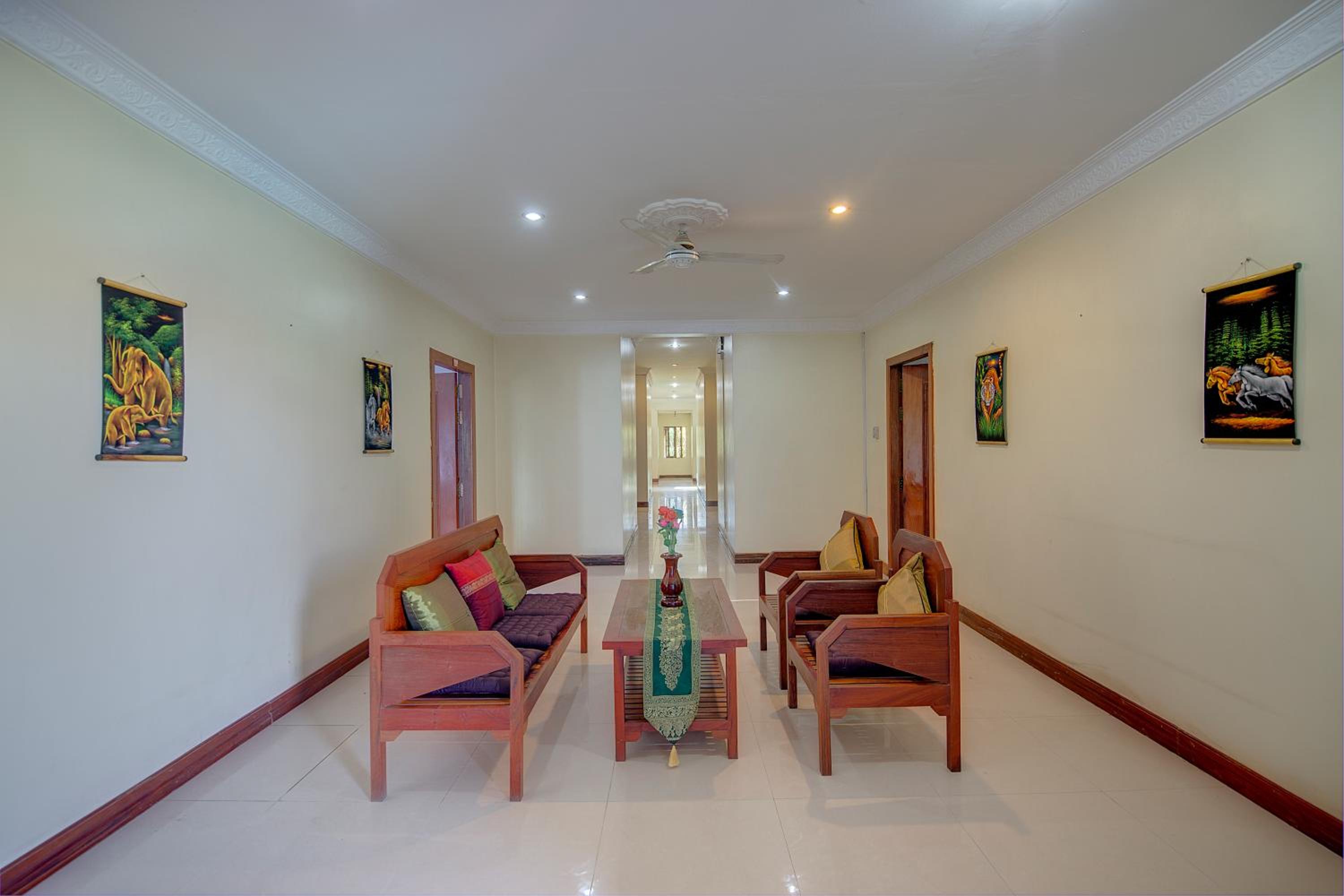 Standard Twin Room - Photo 13
