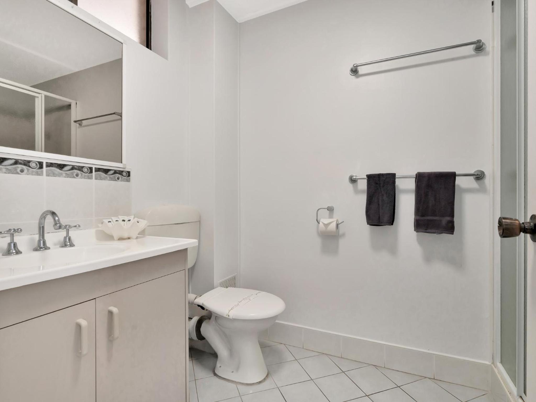 One-Bedroom Apartment with Park View photo 3