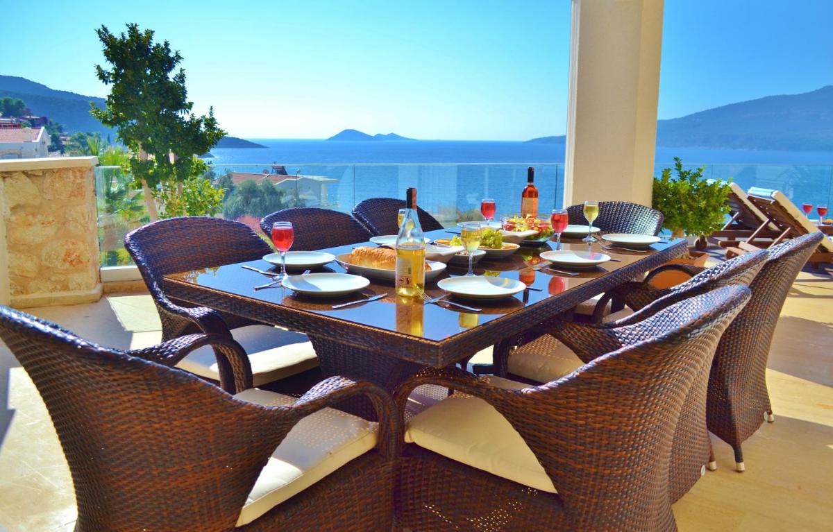 Villa with Sea View photo 1