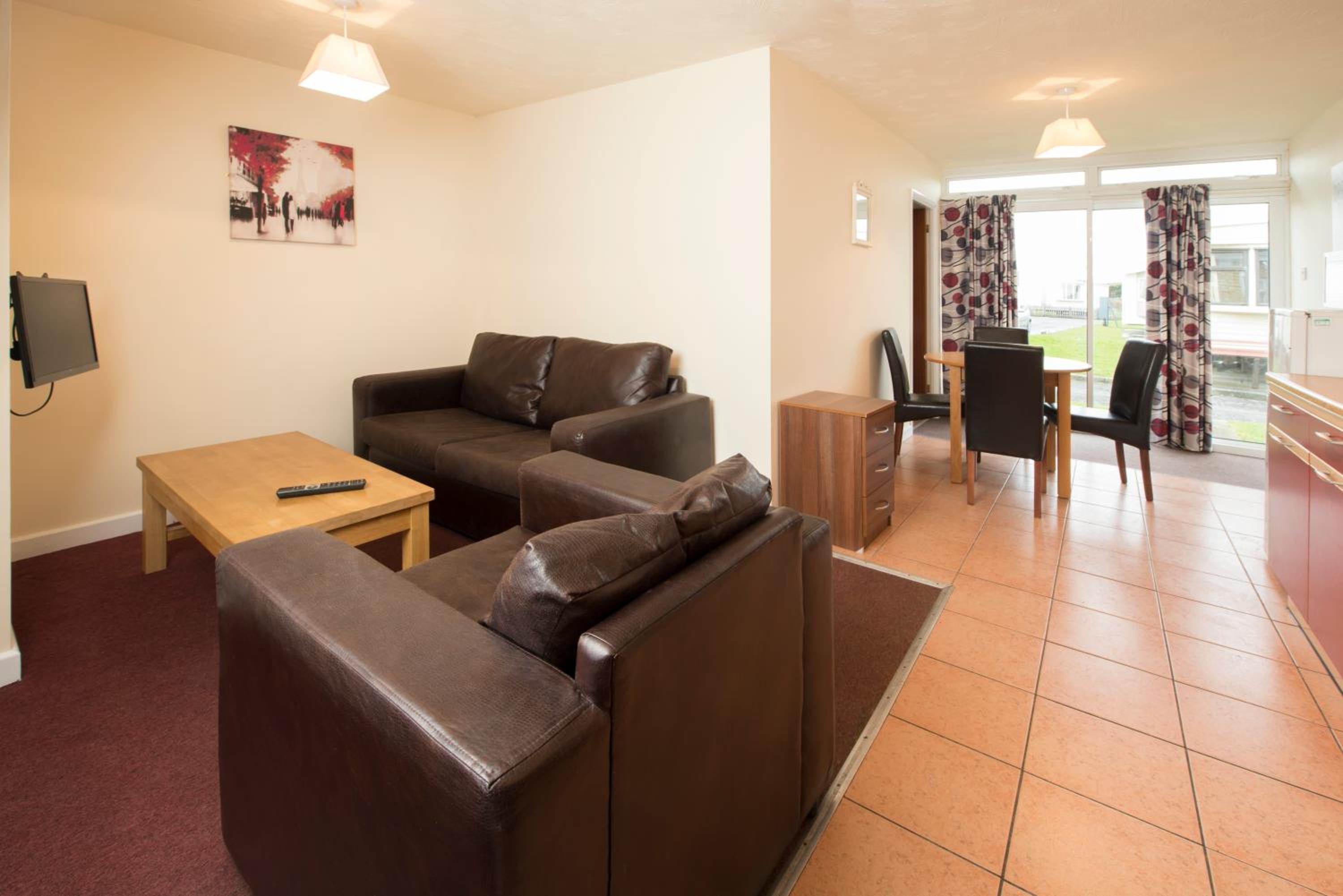 2 Bedroom Silver Chalet photo 3