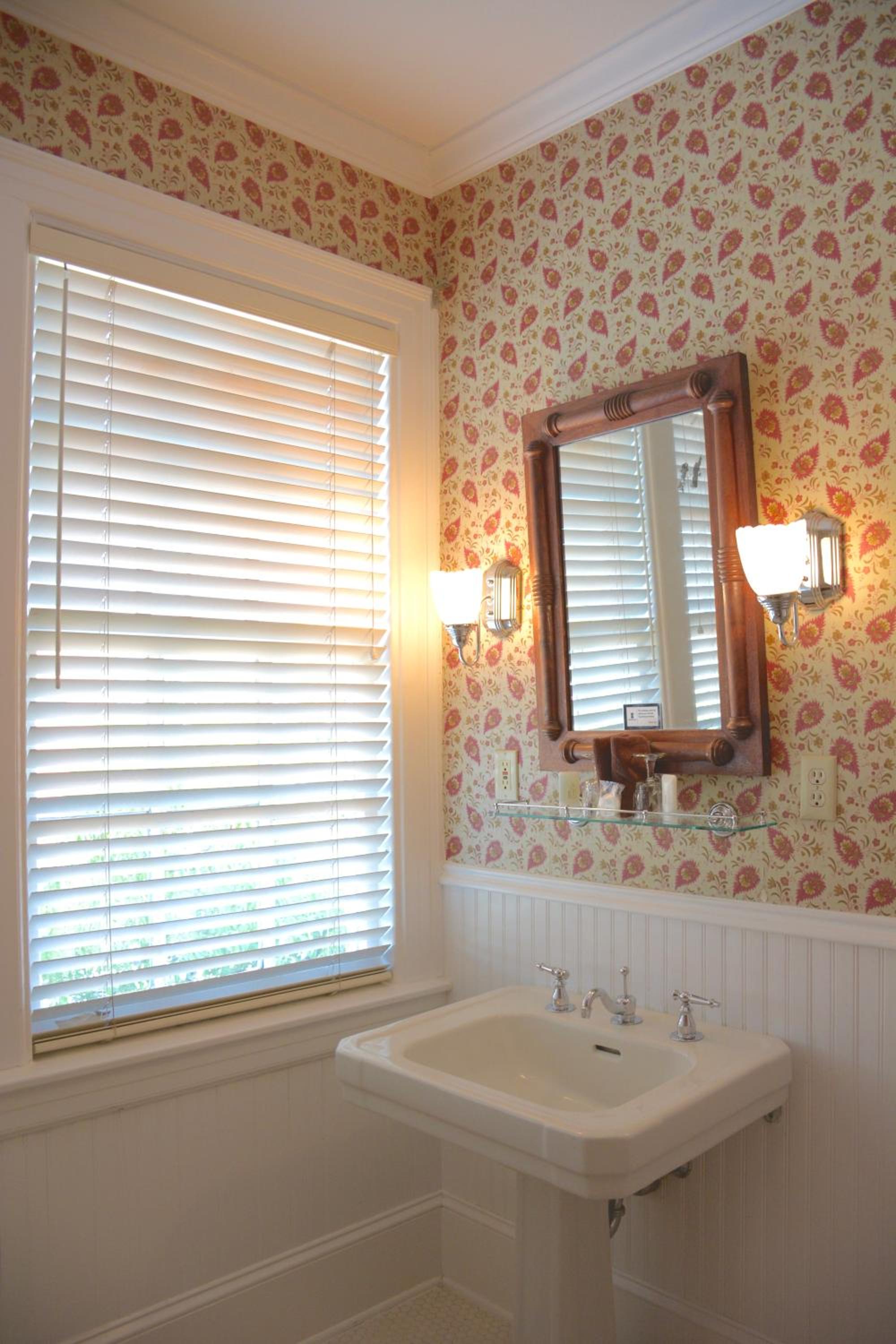 Queen Room - Martin House photo 3