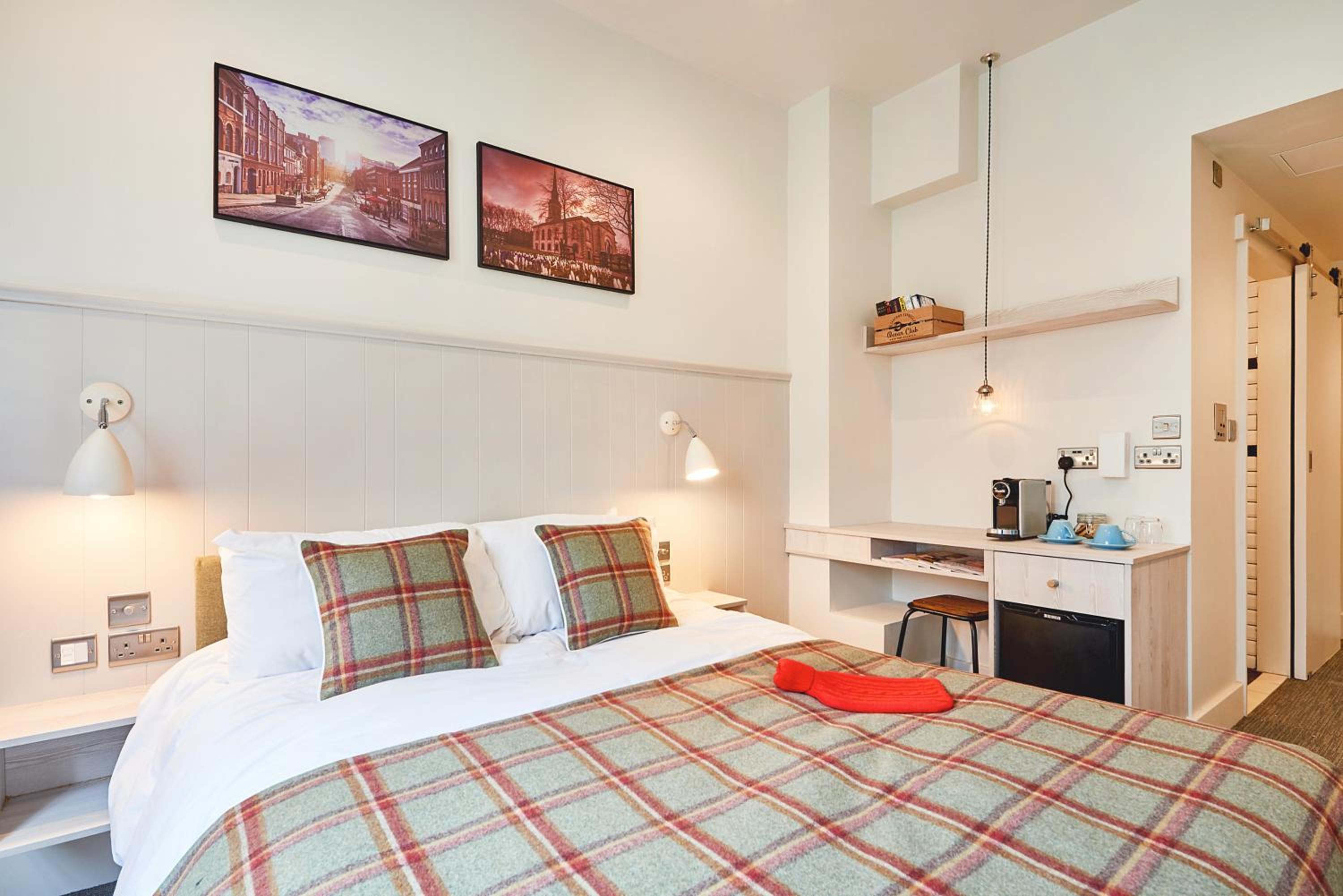 Standard Double Room photo 2