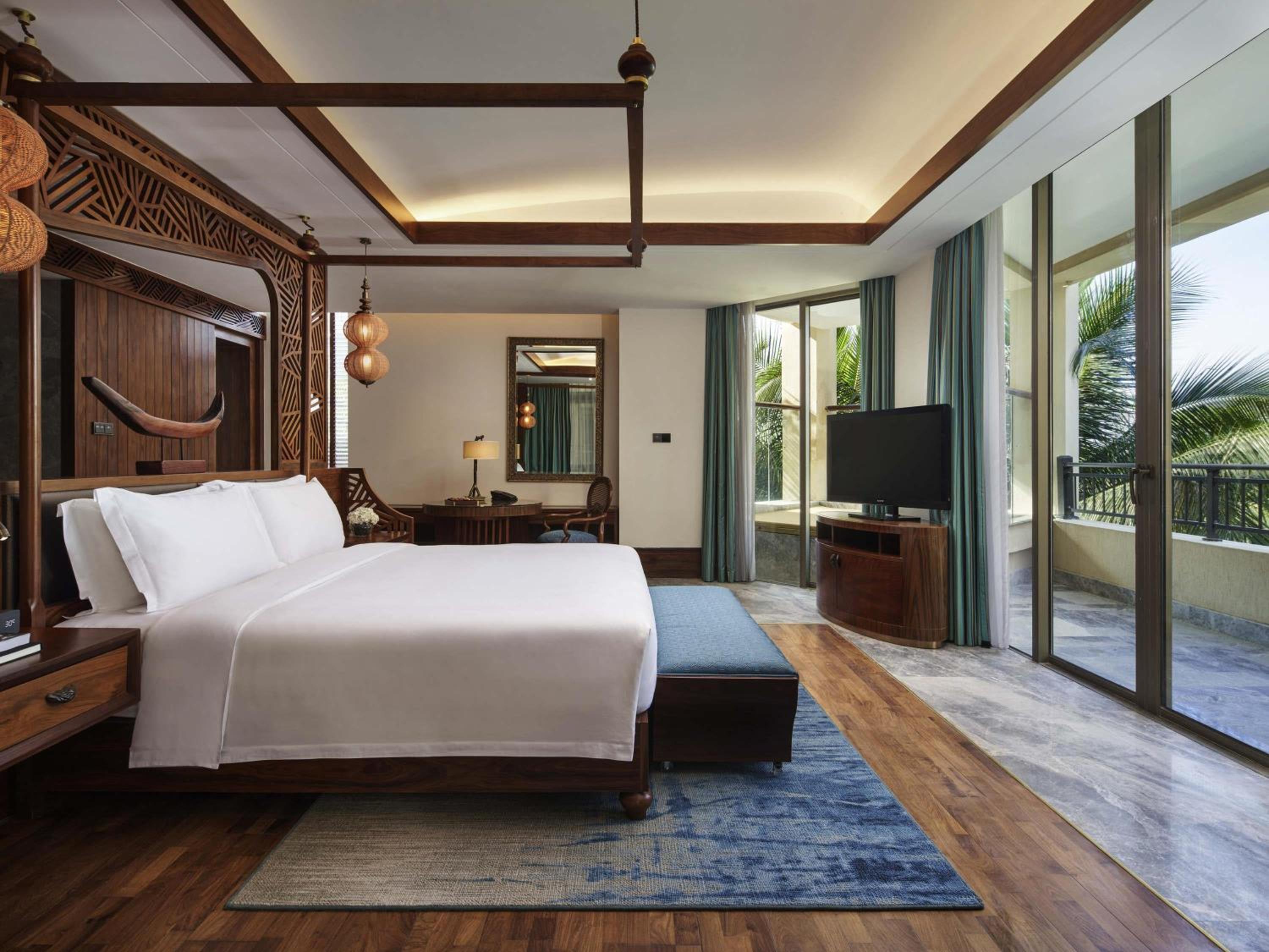 Deluxe Fairmont King，1 King Size Bed Garden View