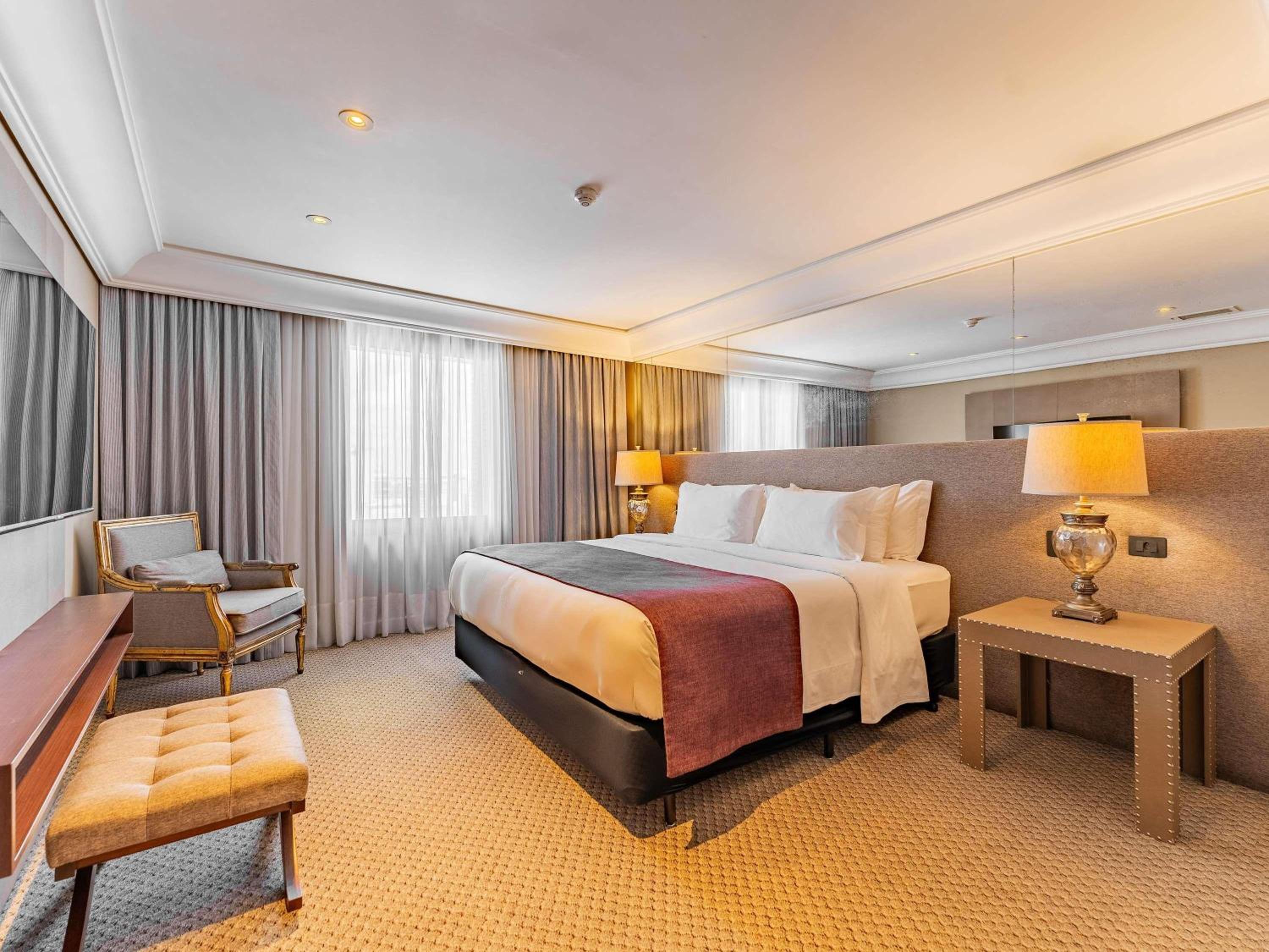 Presidential King Suite