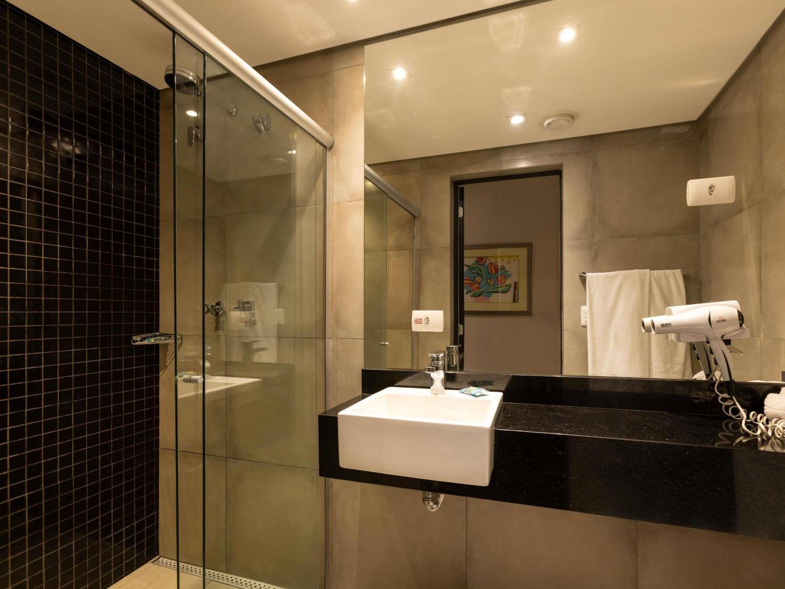 Standard Double Room (No Window) - Photo 6