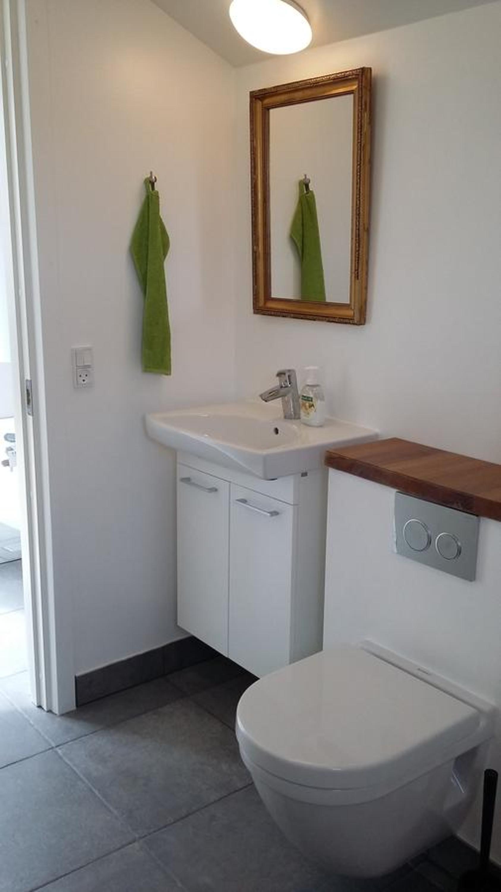 Twin Room With Shared Bathroom photo 1
