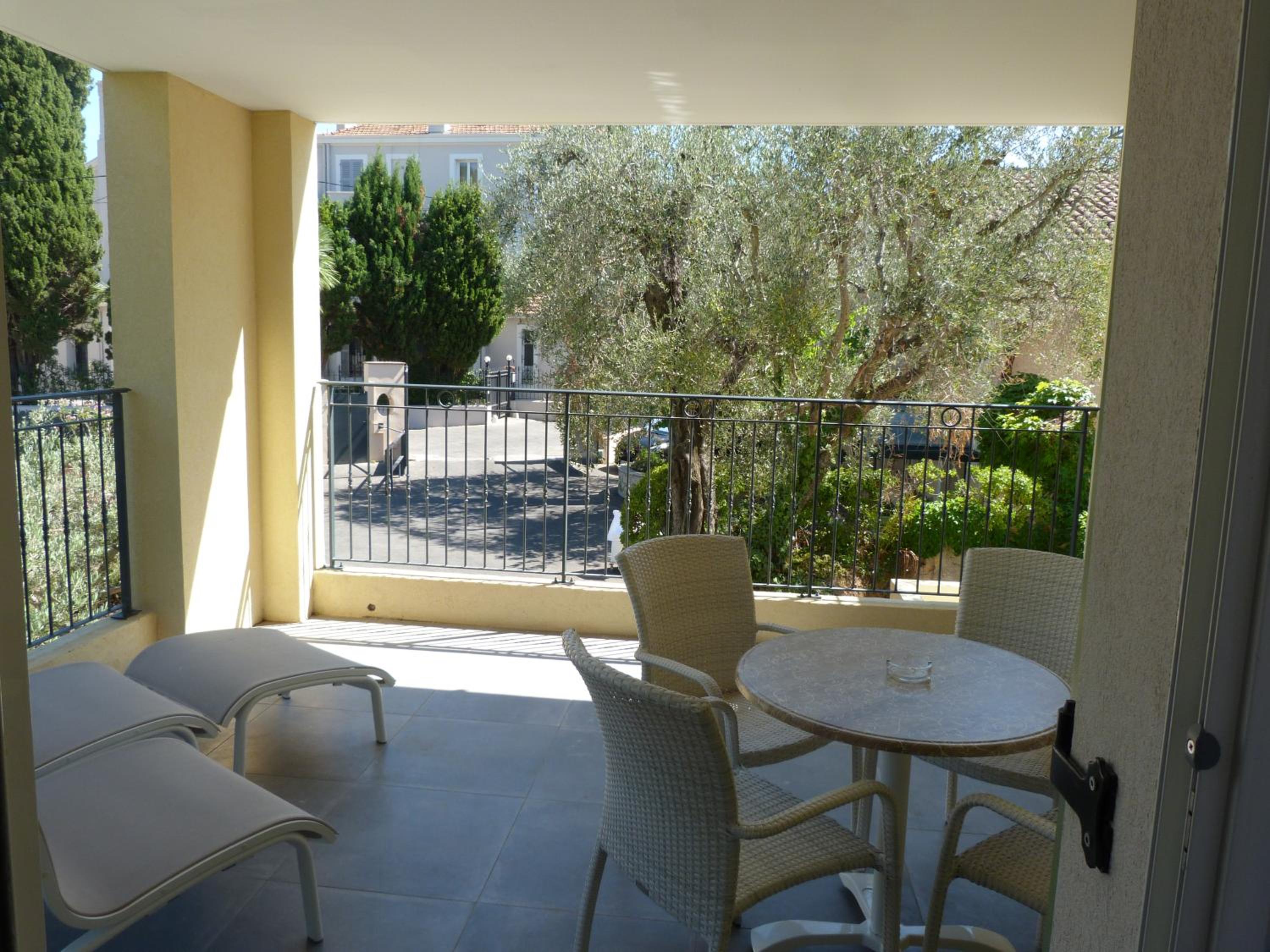 Junior Suite - Free Spa Access photo 2