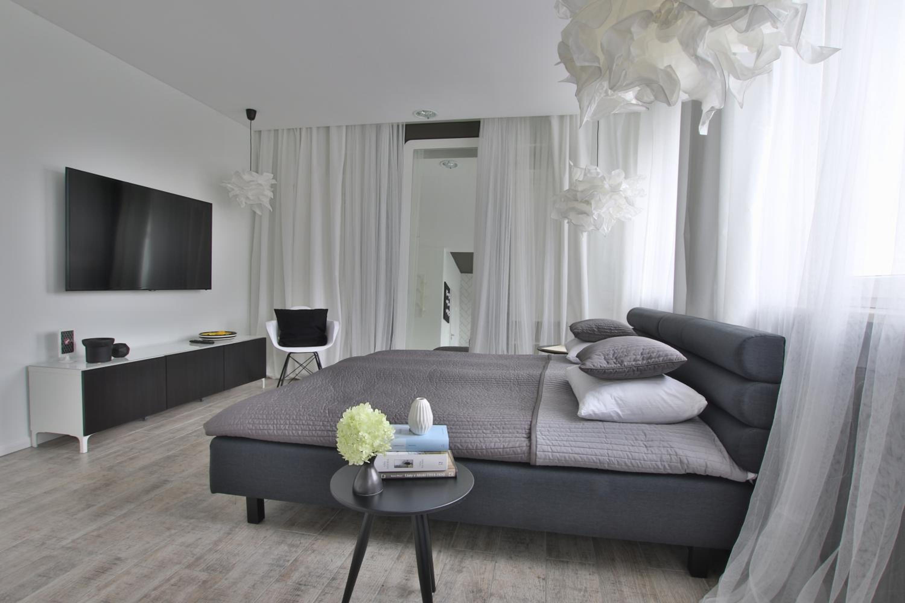 Apartment - Photo 1