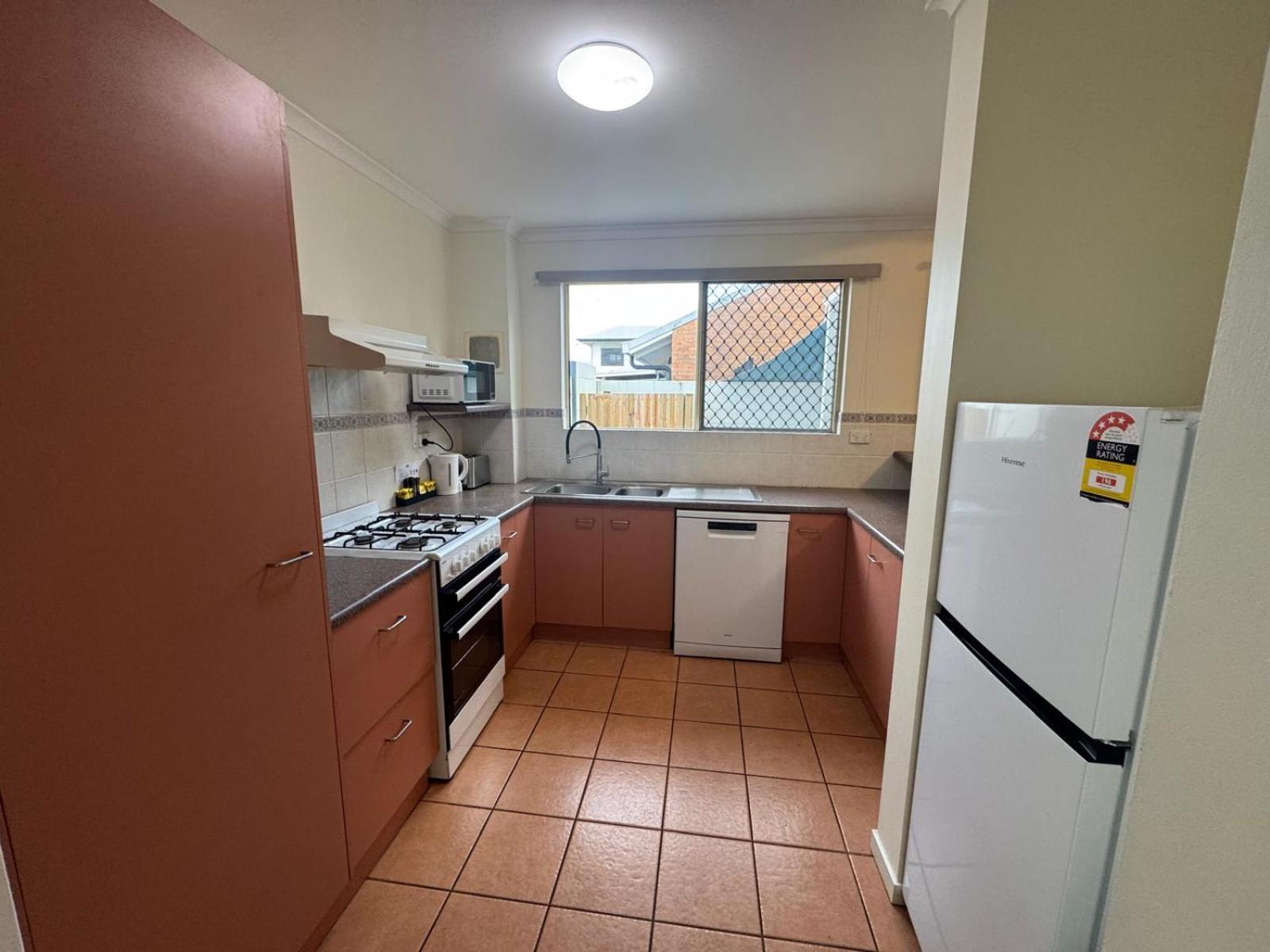 2 Bedroom Apartment - Photo 7