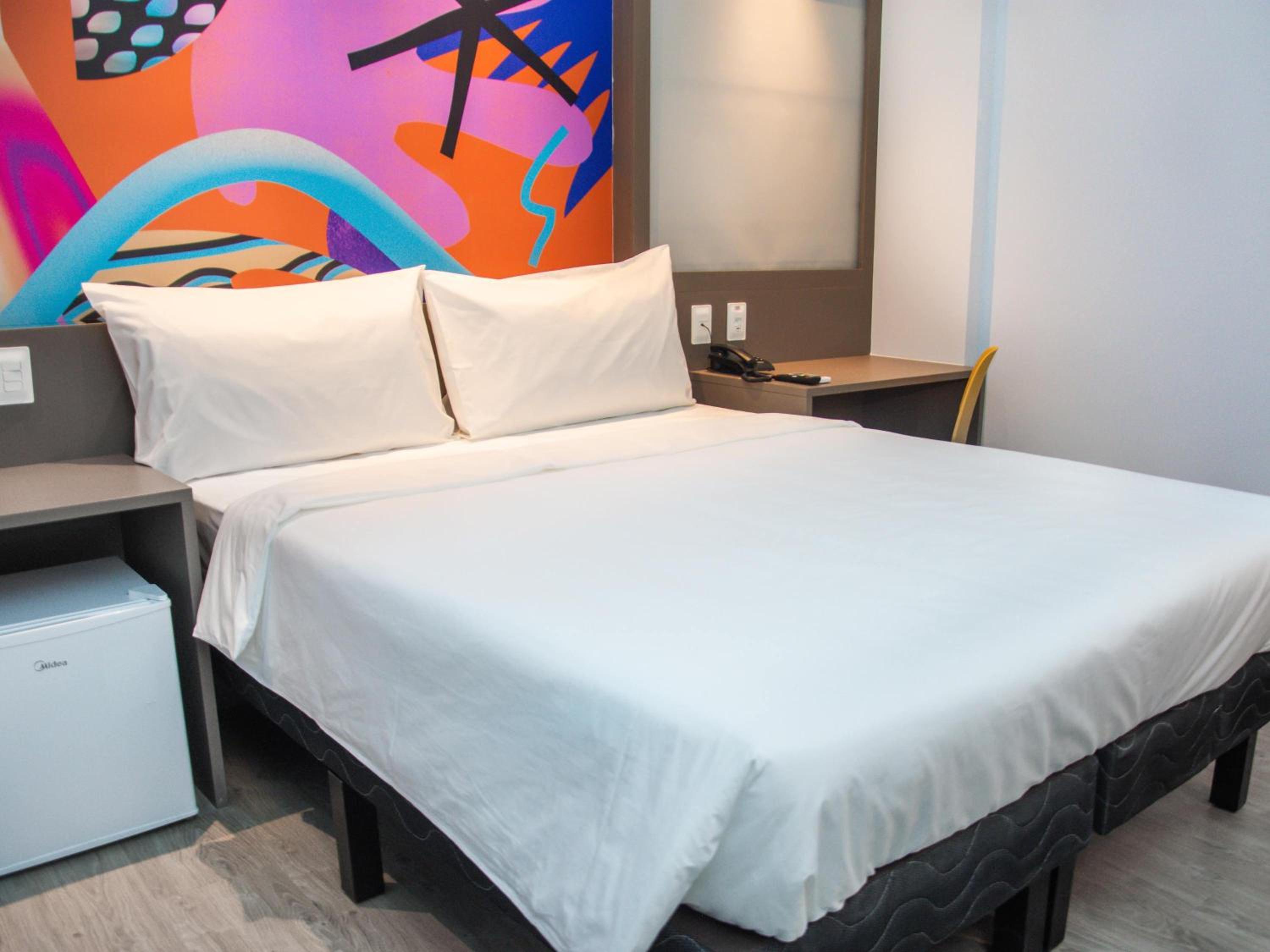 Standard Adapted Room with double bed - Photo 5
