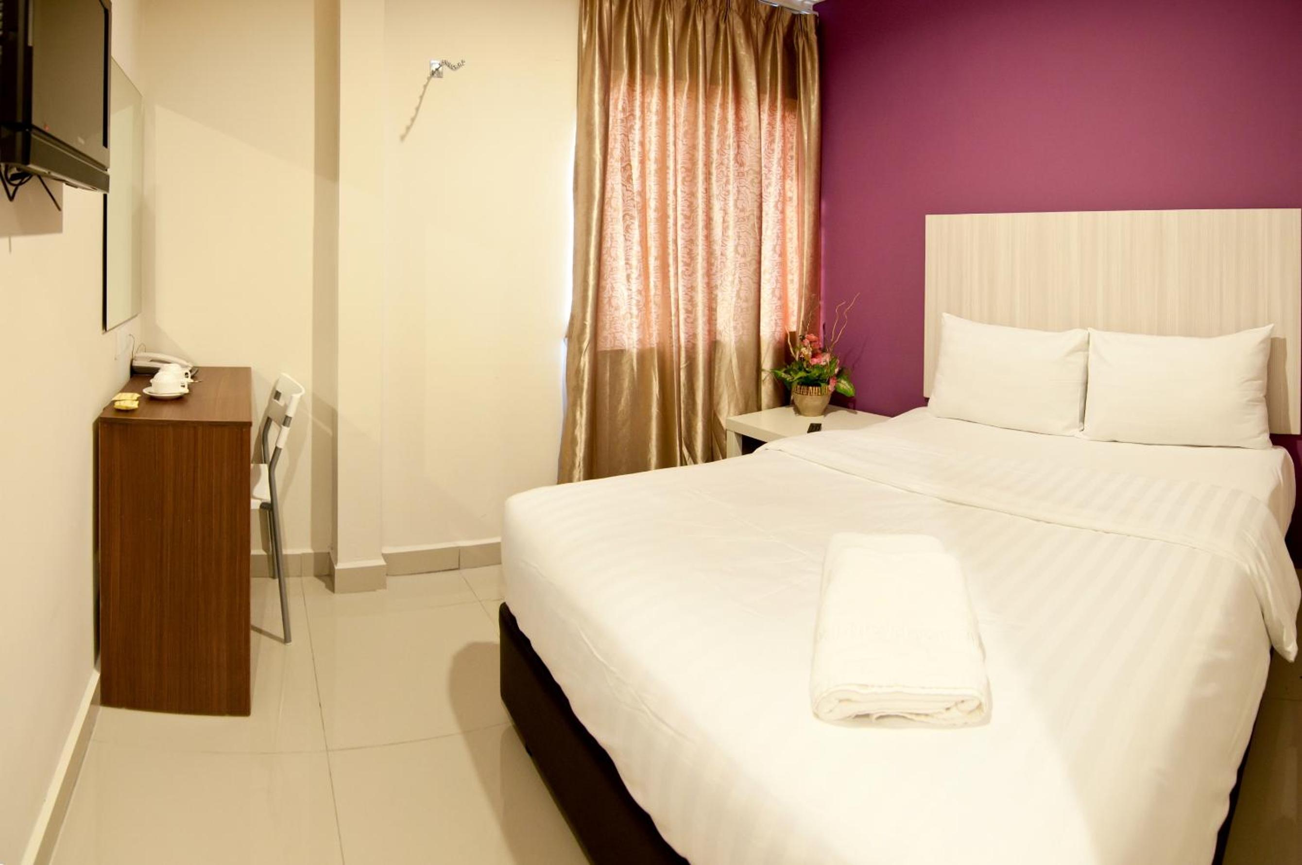 Deluxe Queen Room photo 3