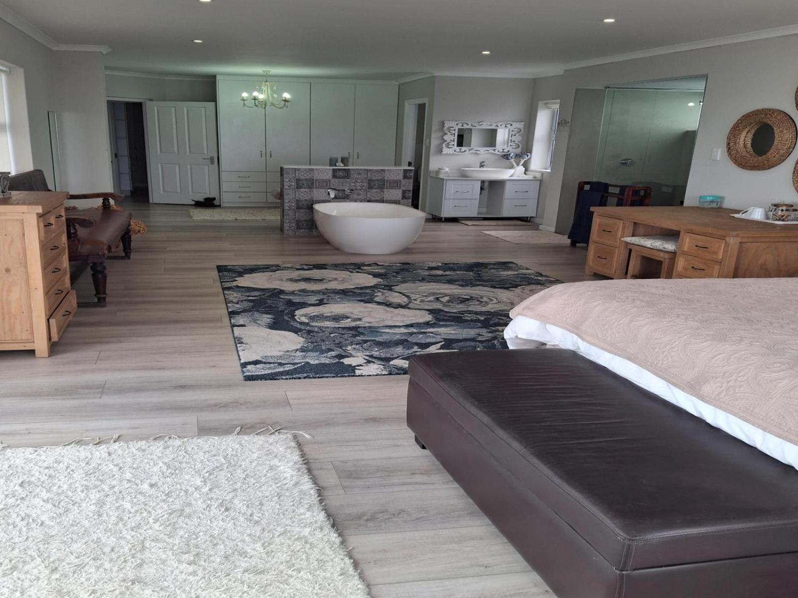 Luxury King Room photo 1