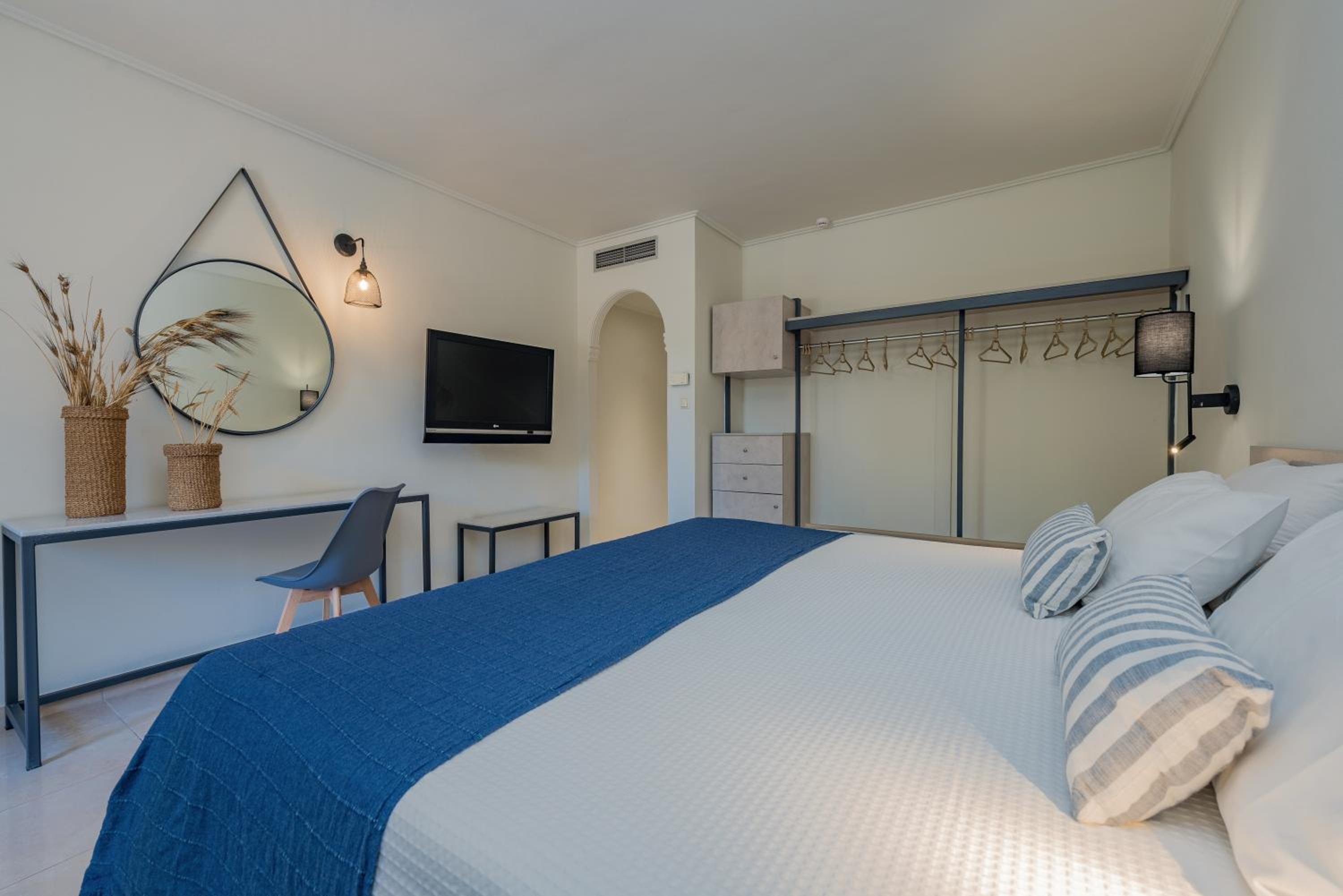 Standard Double or Twin Room with Garden View