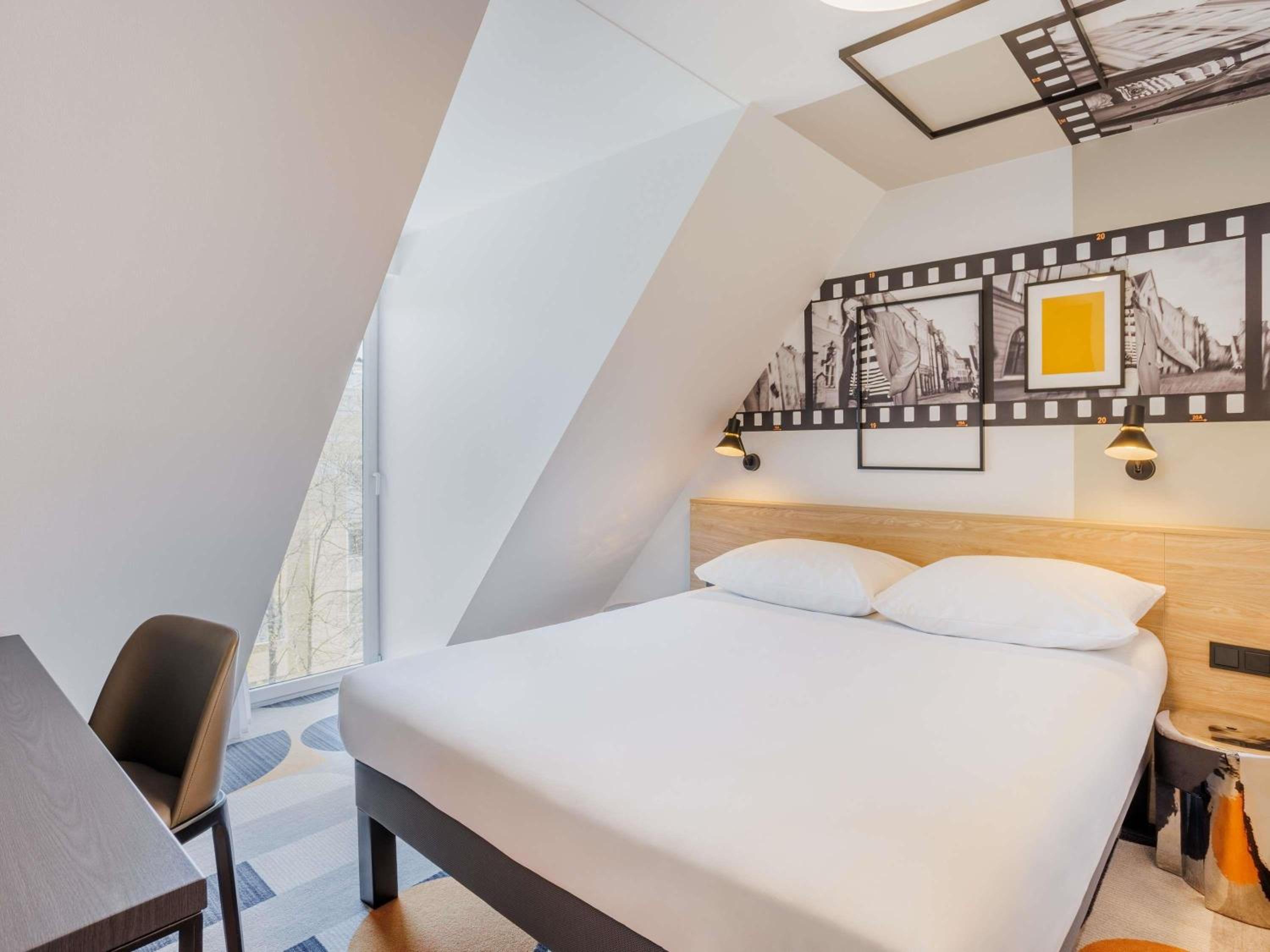 Standard Queen Room - Newly designed photo 1