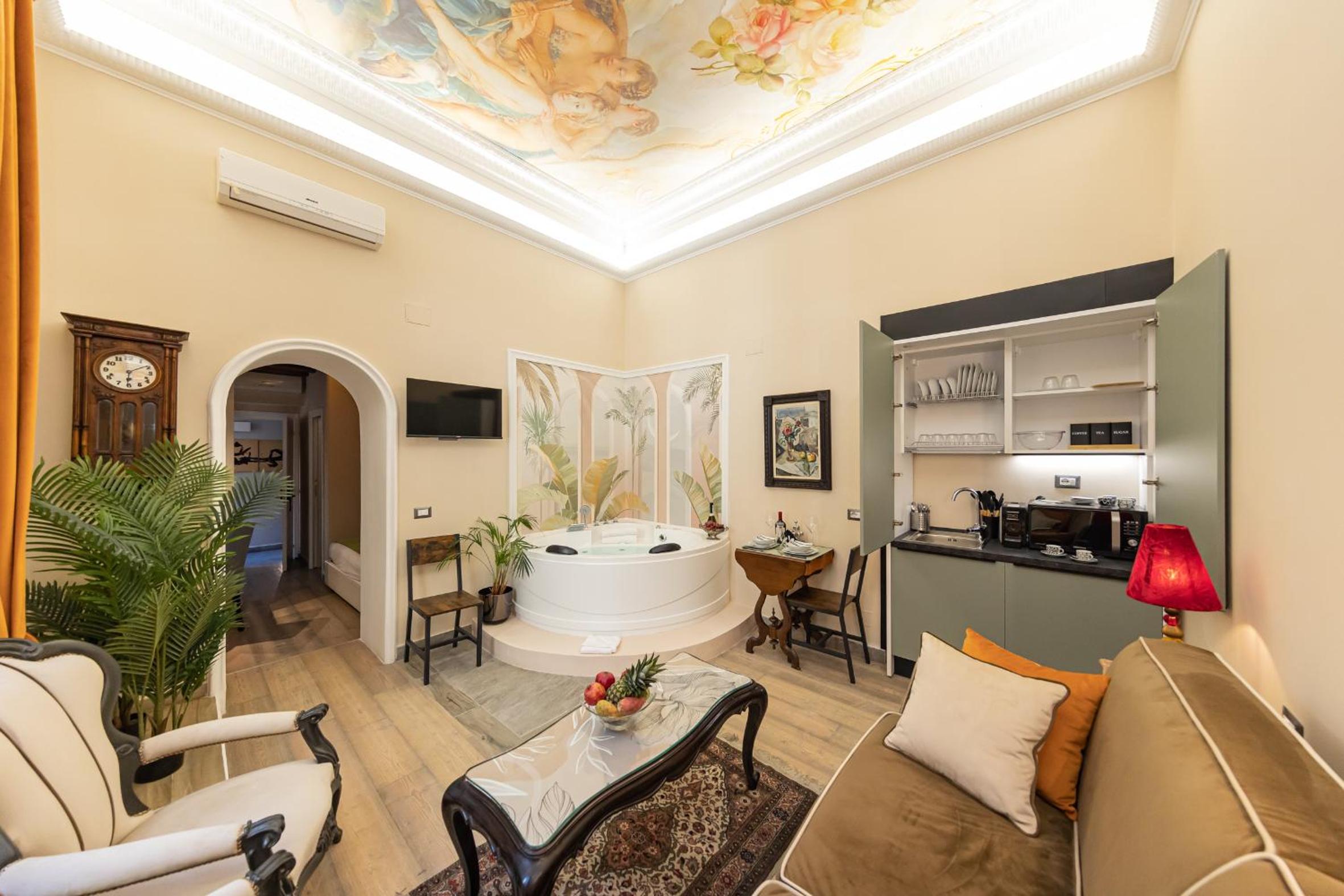King Suite with Spa Bath photo 1