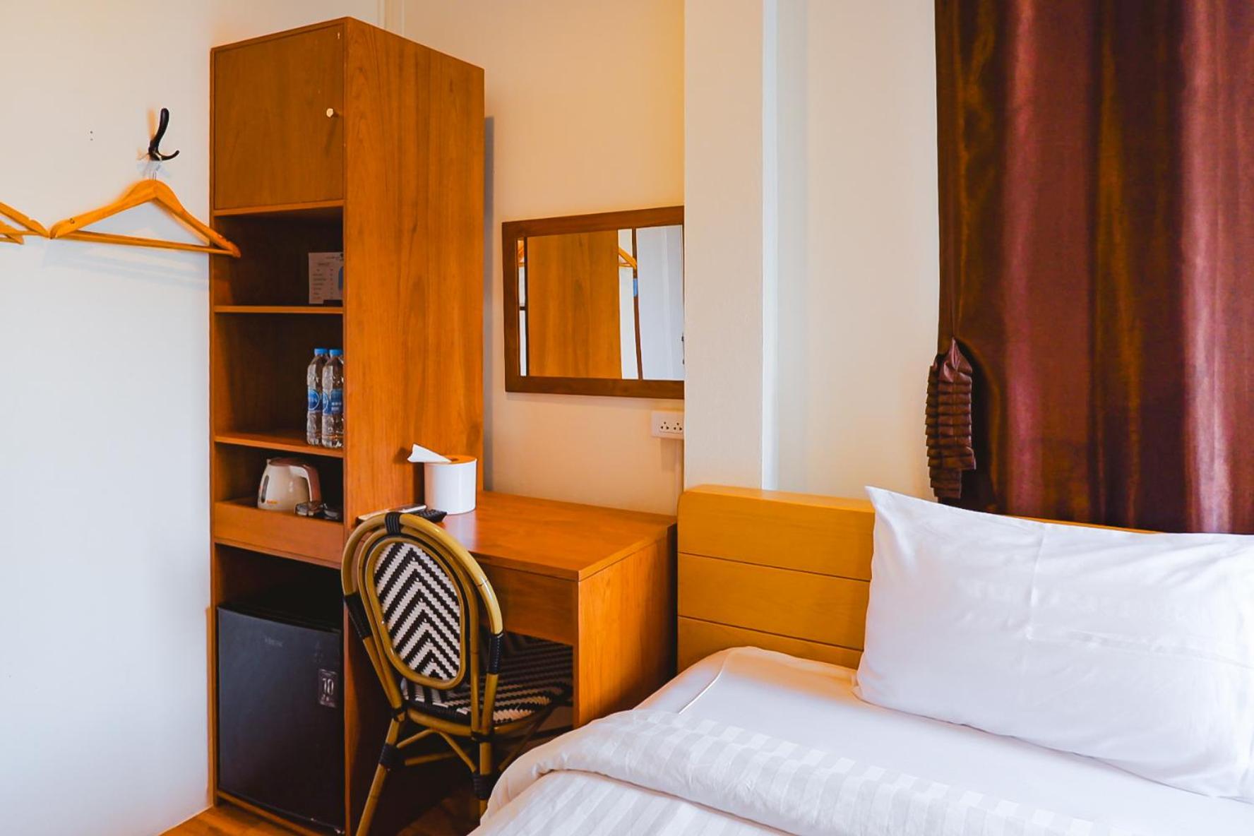 Twin Room with Balcony photo 2