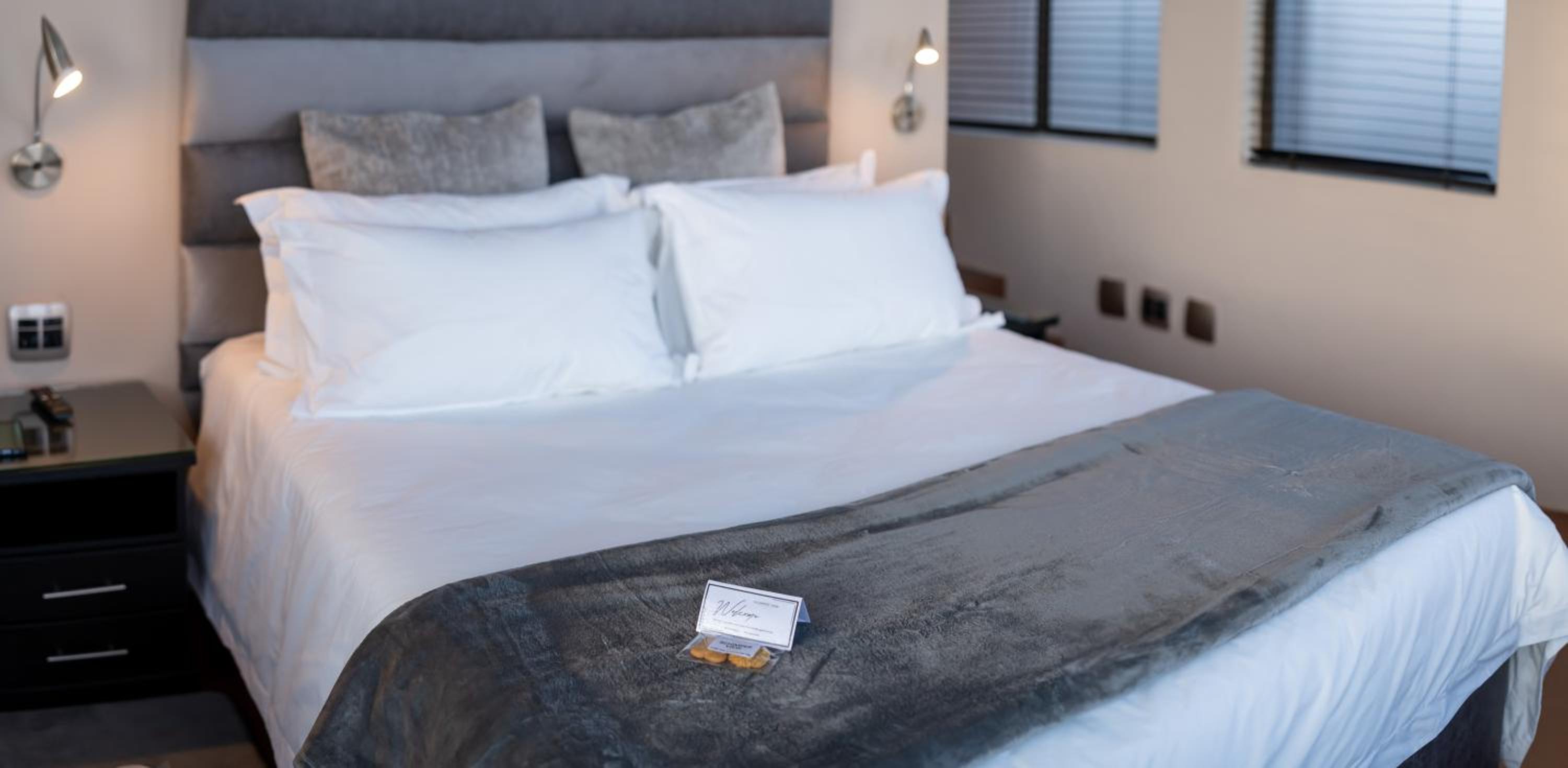 Comfort Queen Room