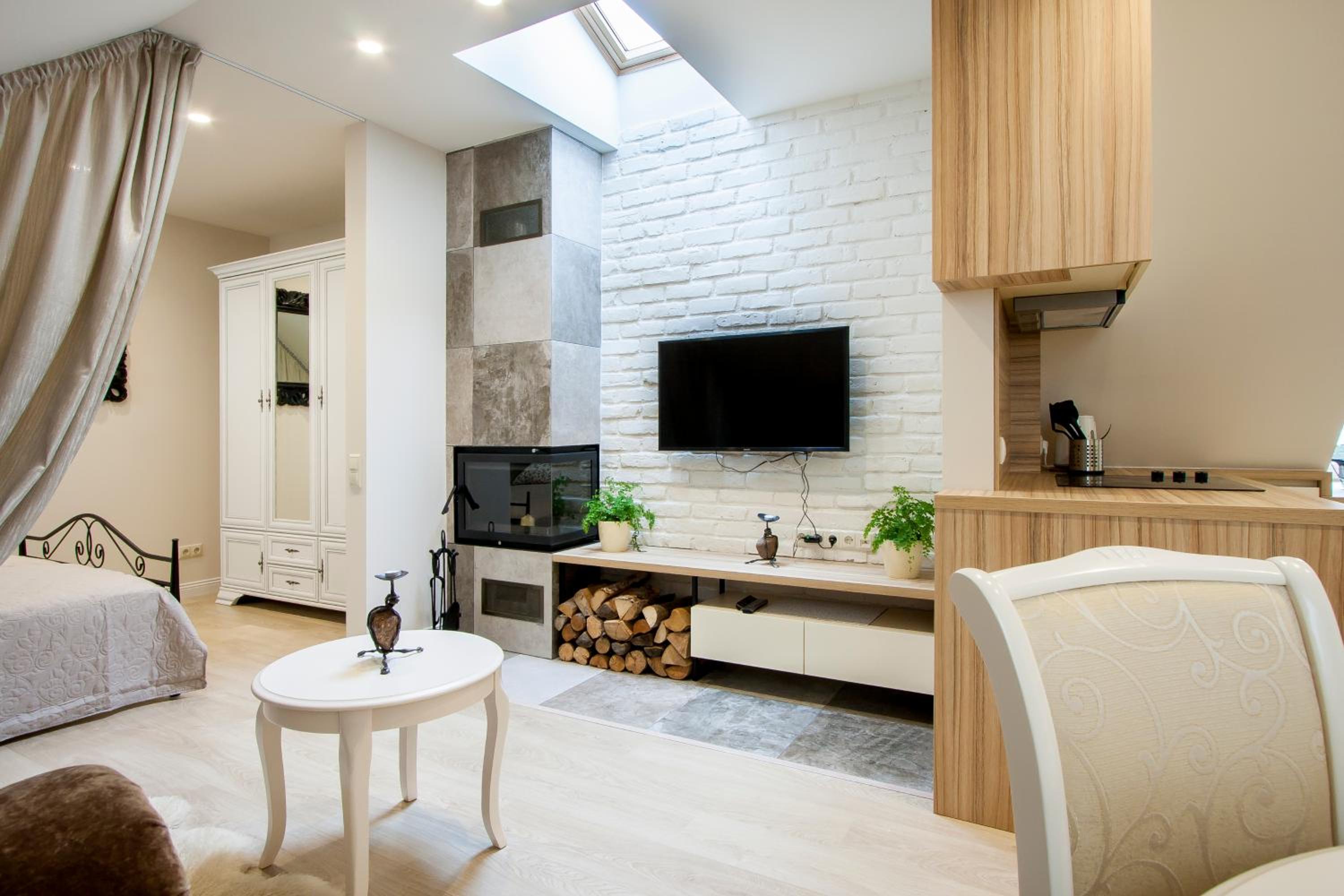 Studio Apartment photo 1