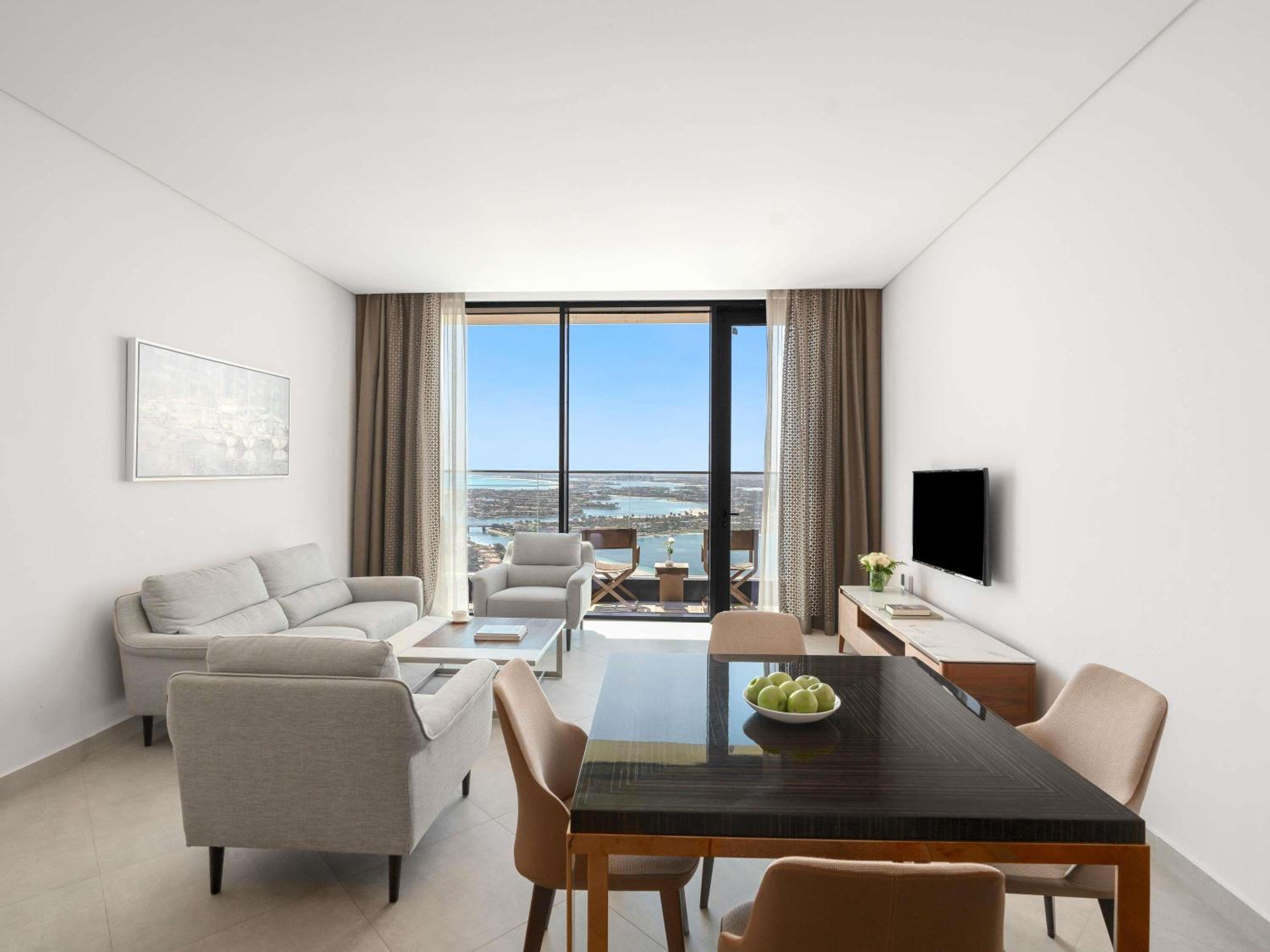 Two-Bedroom Suite - Photo 2