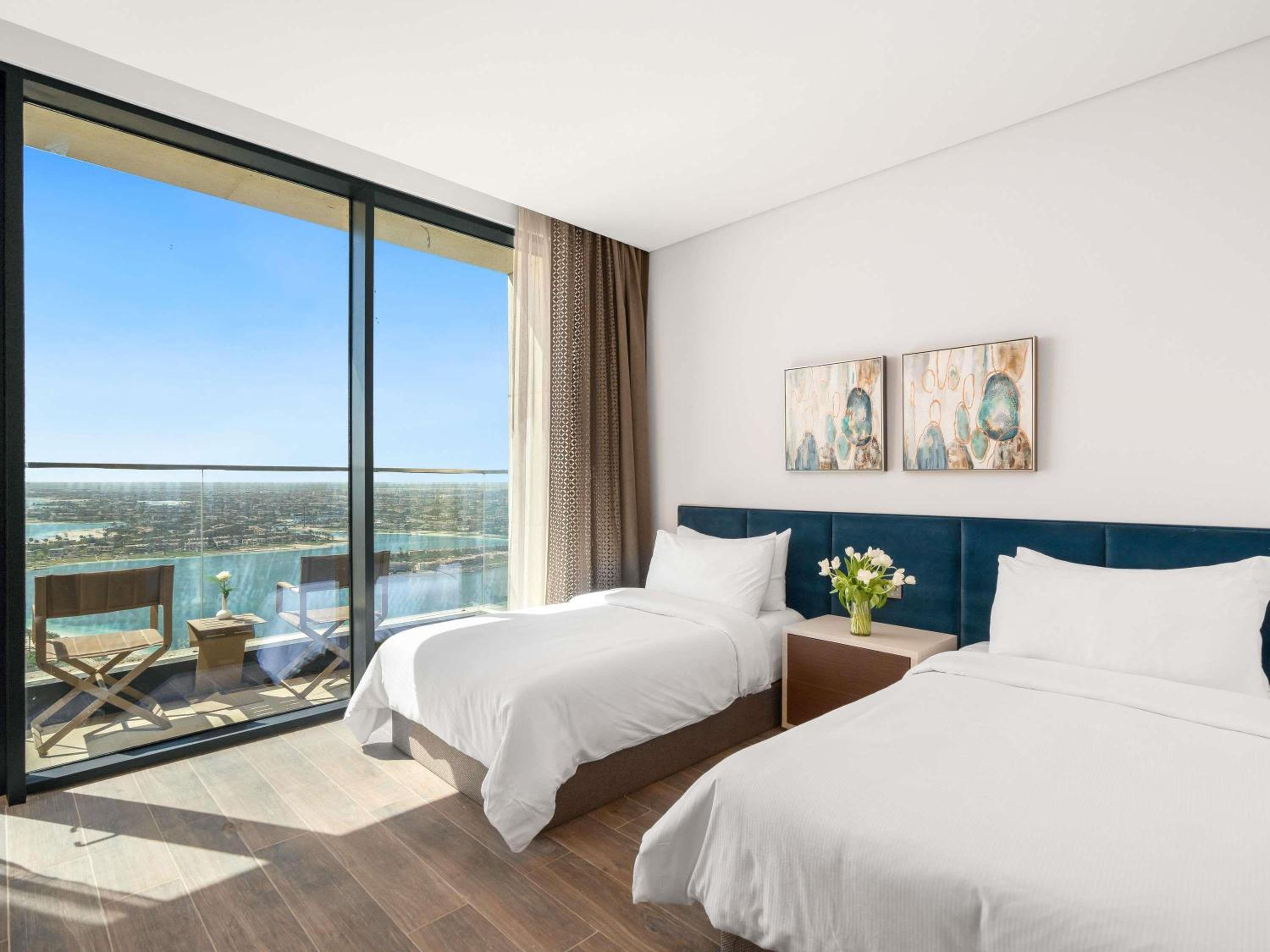 Two-Bedroom Suite - Photo 3