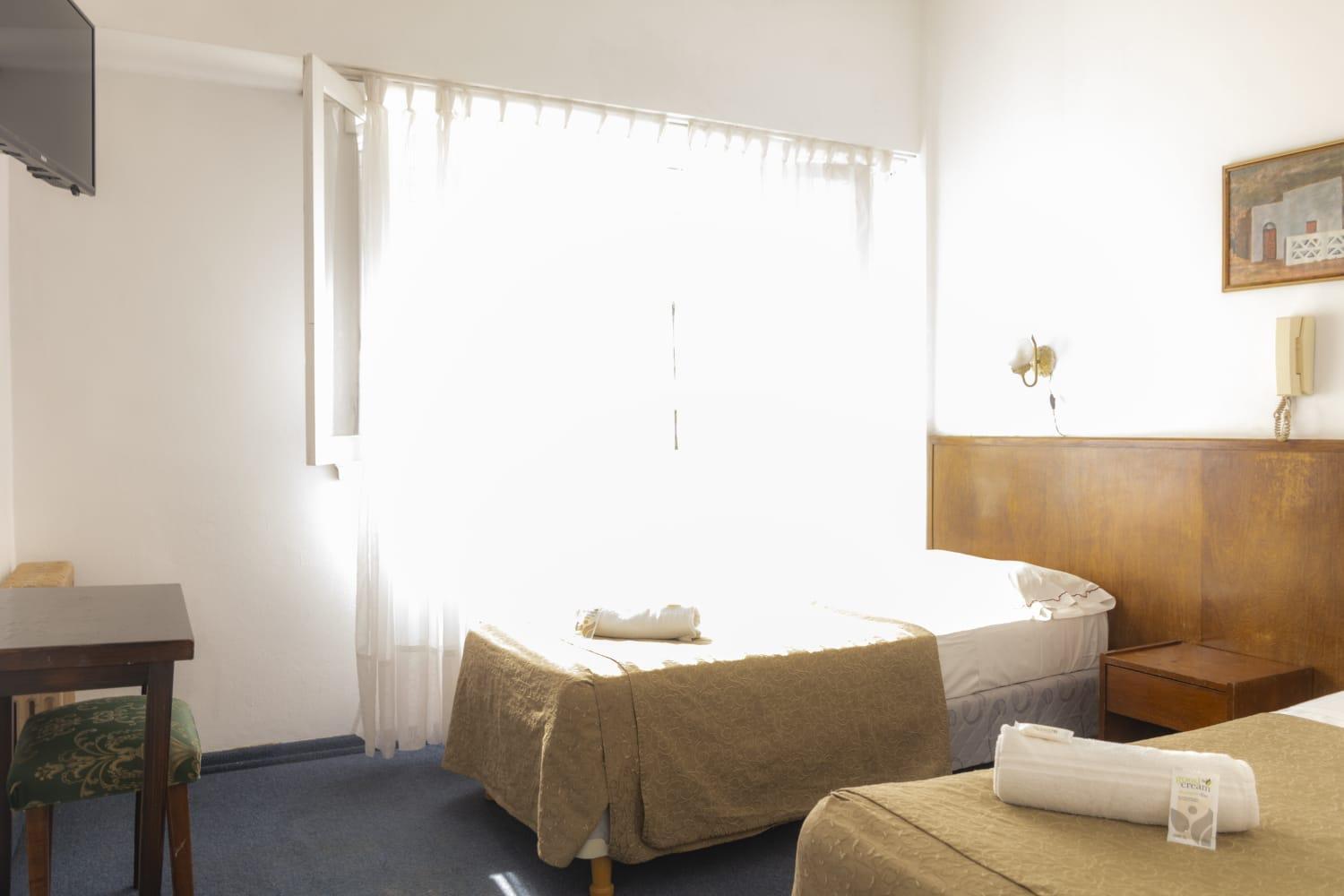 Standard Double Room photo 3
