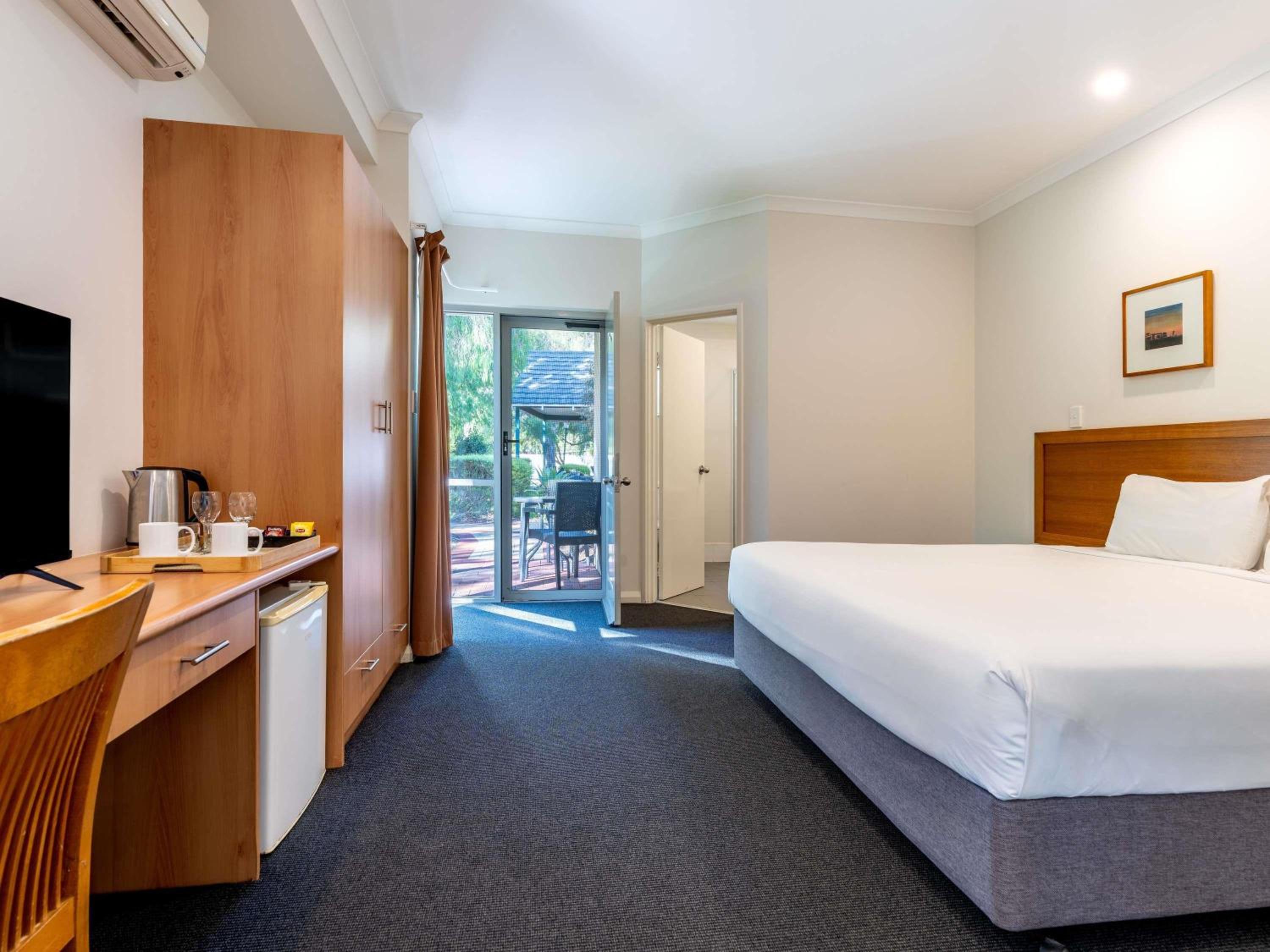 Superior King Room - Photo 2