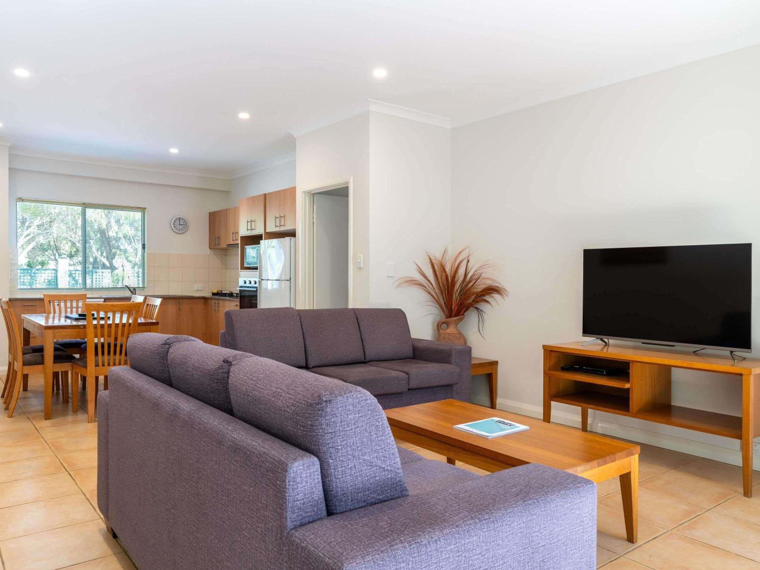 Three-Bedroom Superior Villa - Photo 6