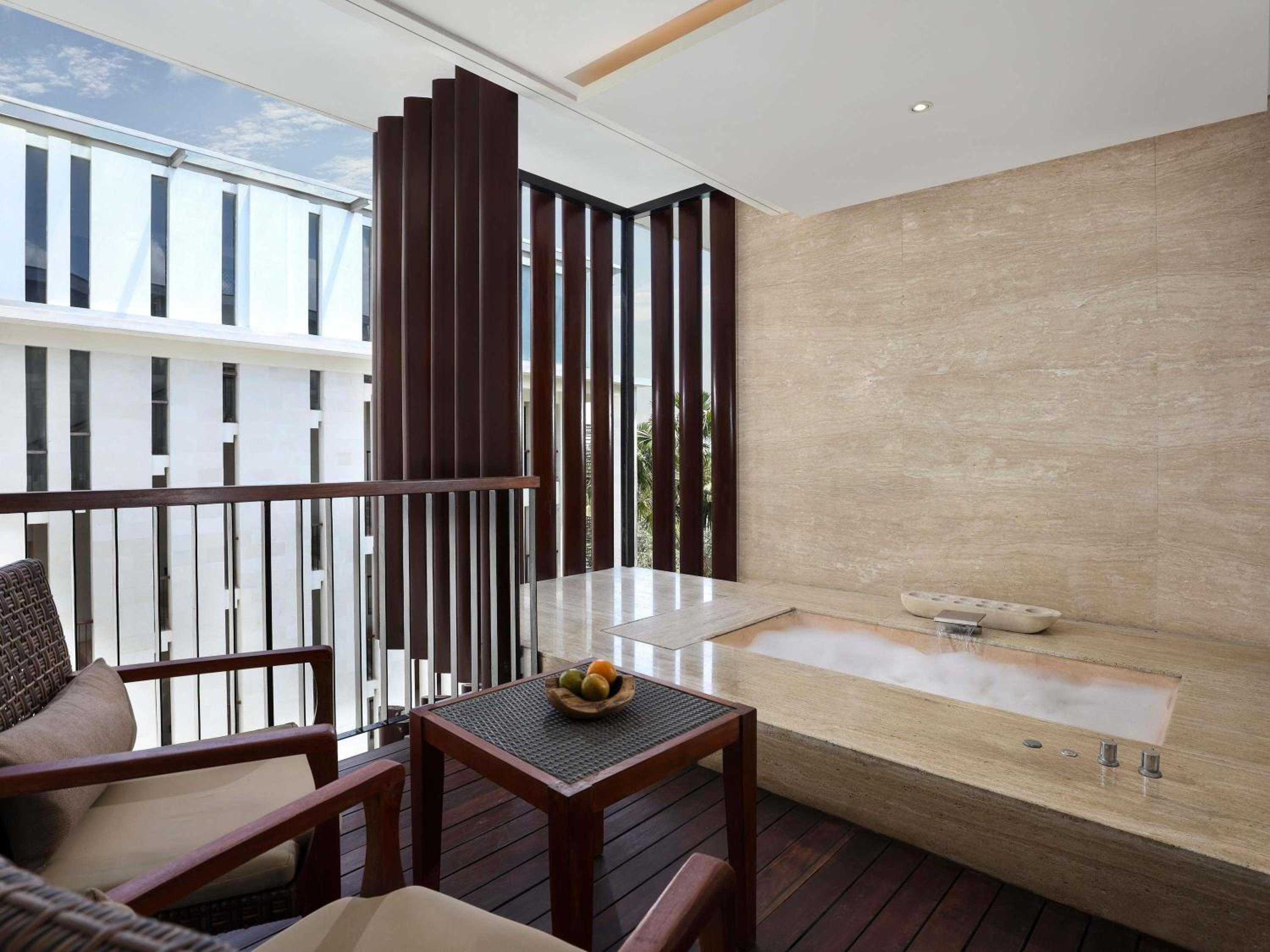 Seminyak King Suite with Balcony - Photo 3