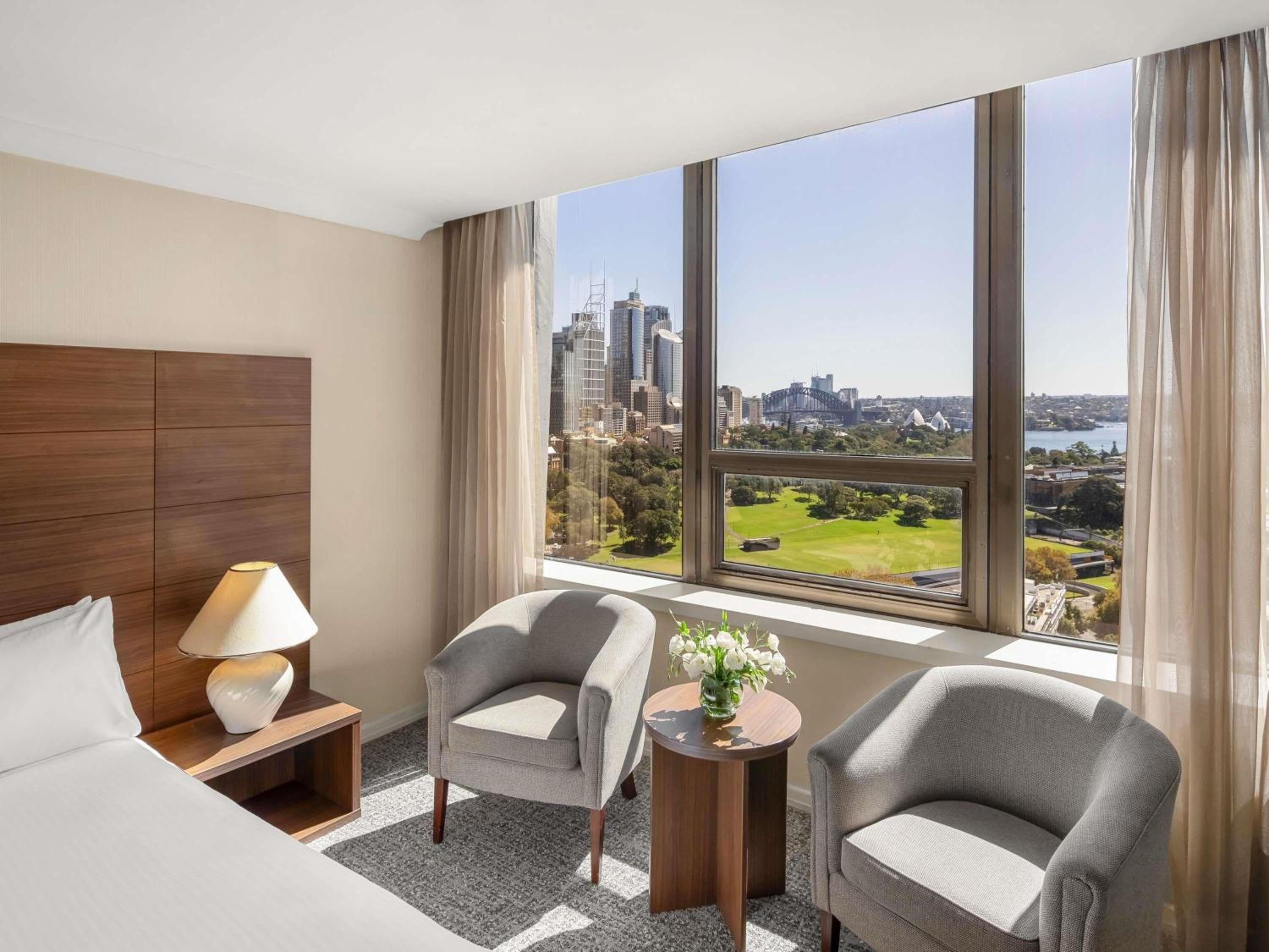 Deluxe King Room with Harbor View