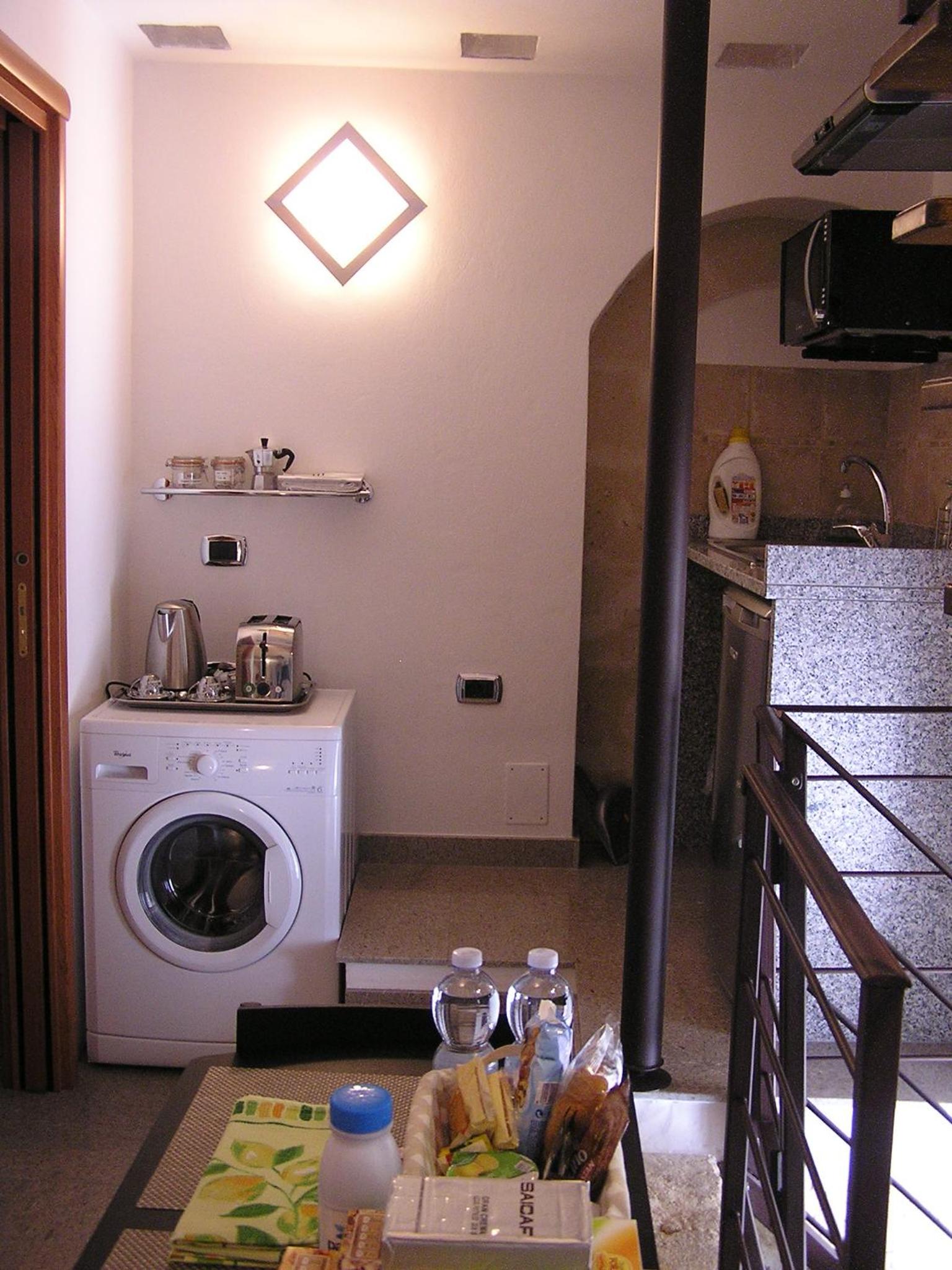 Studio Apartment photo 3