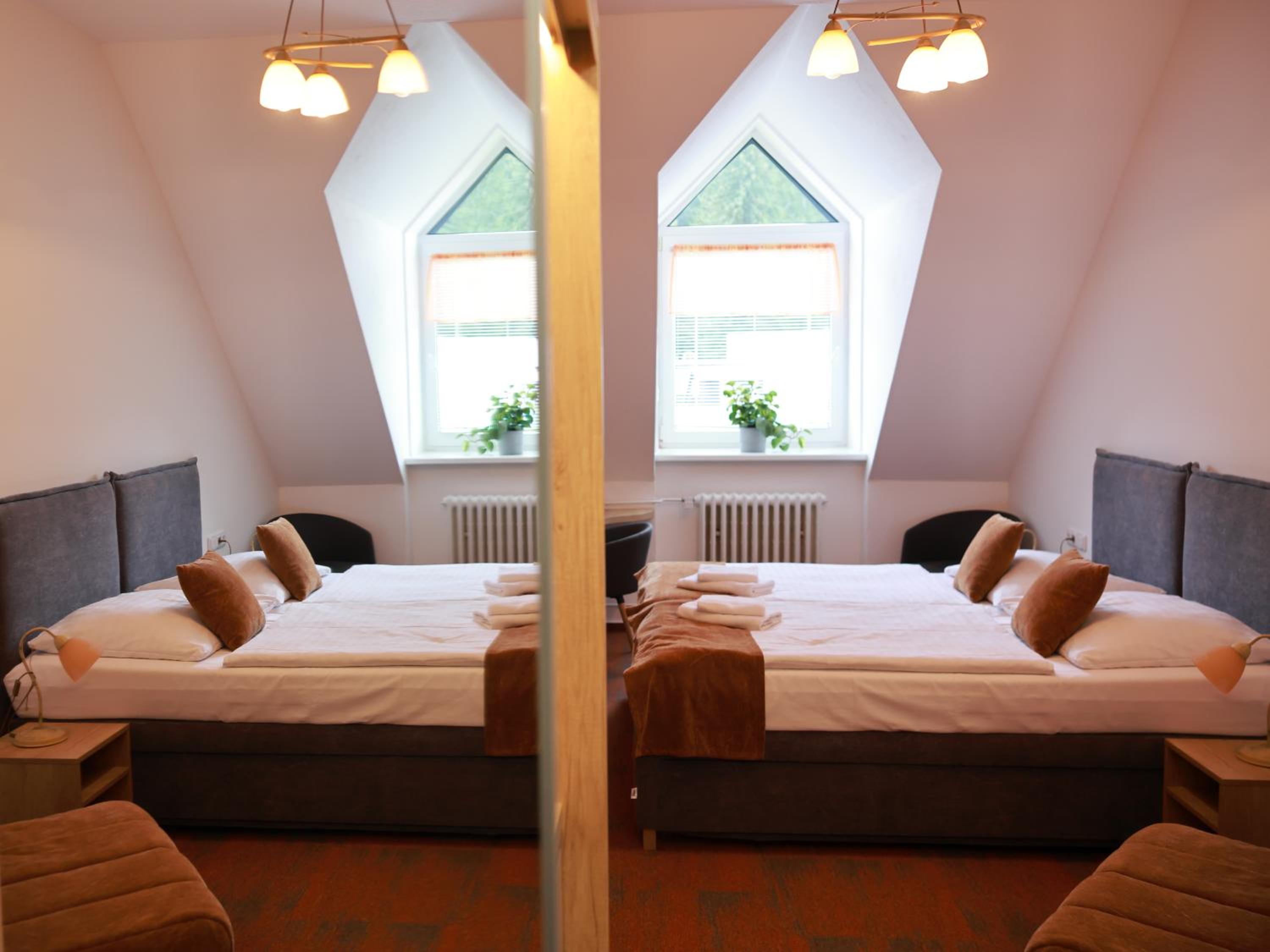 Deluxe Double or Twin Room With Extra Bed