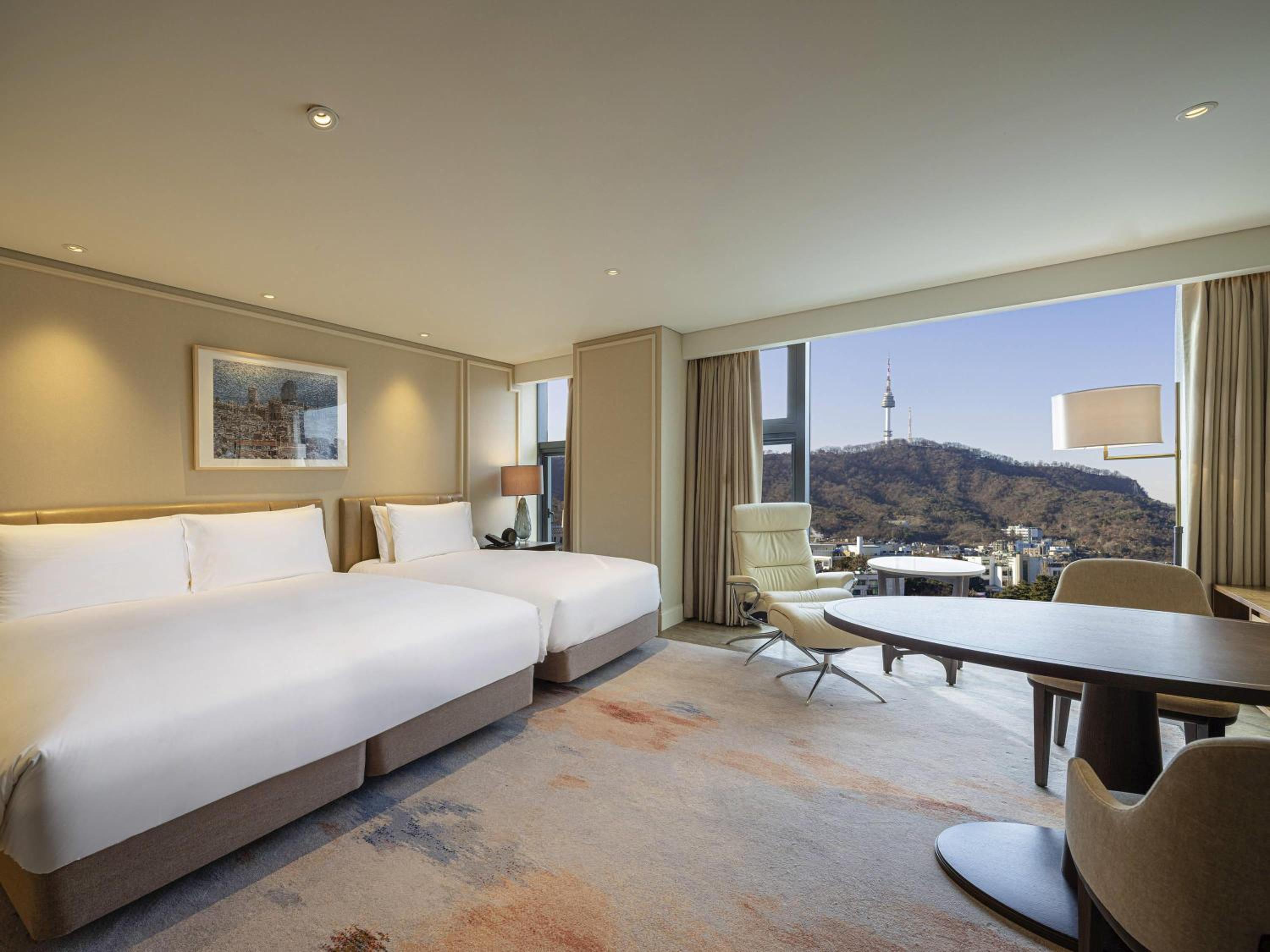 Premium King & Single Room
