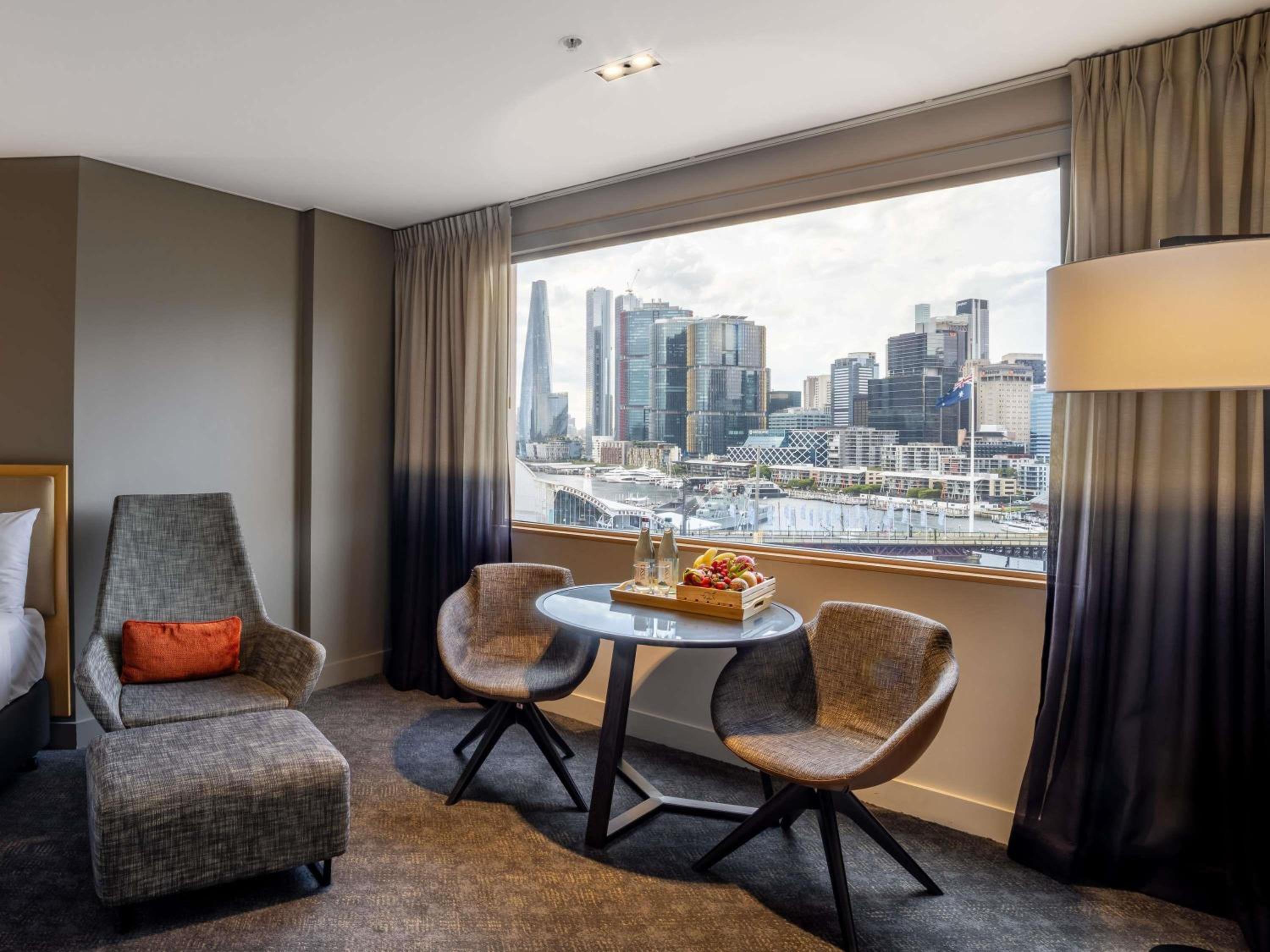 Executive Queen Room - Harbor Facing