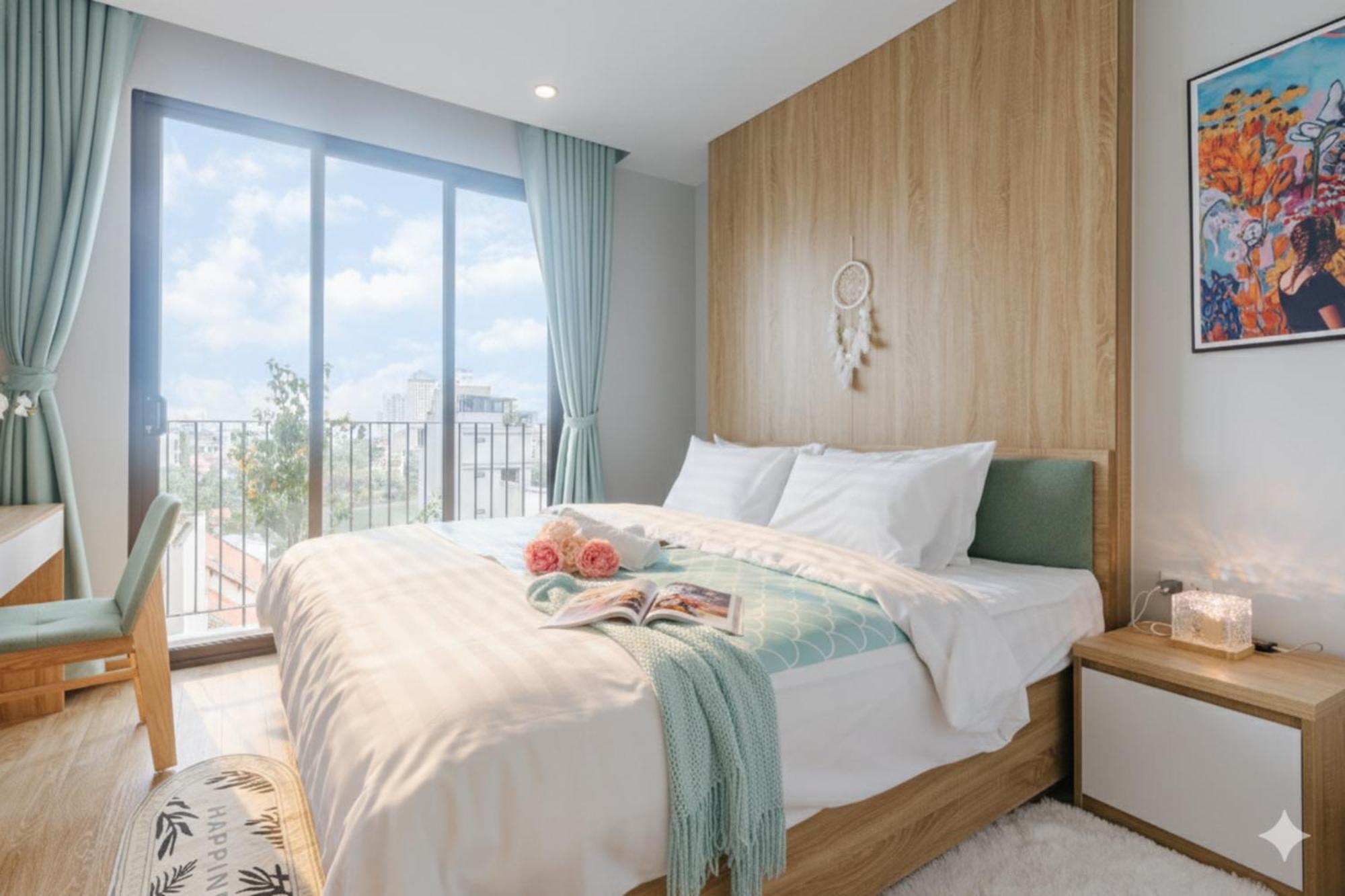 Apartment with Lake View